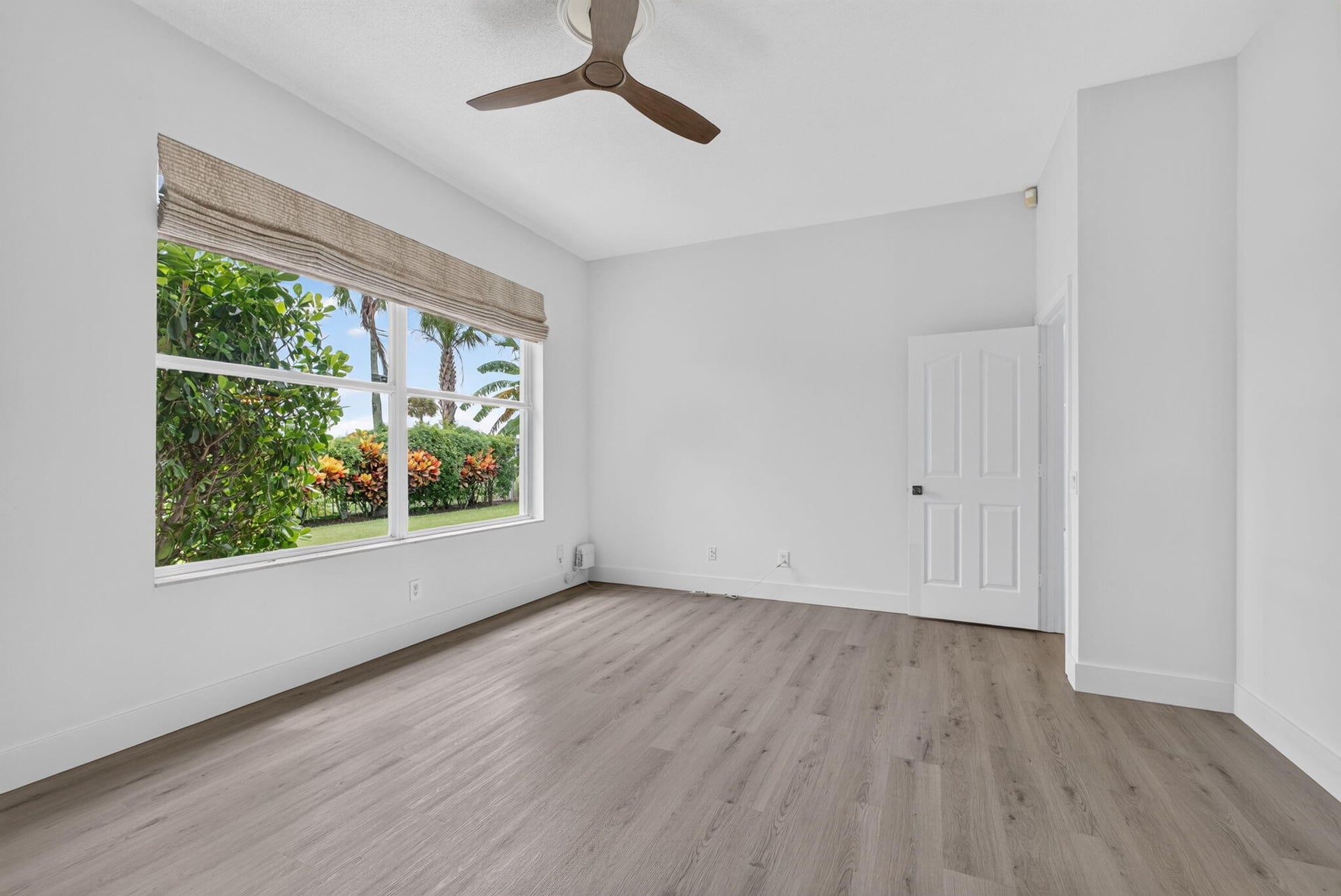 Residence photo 17