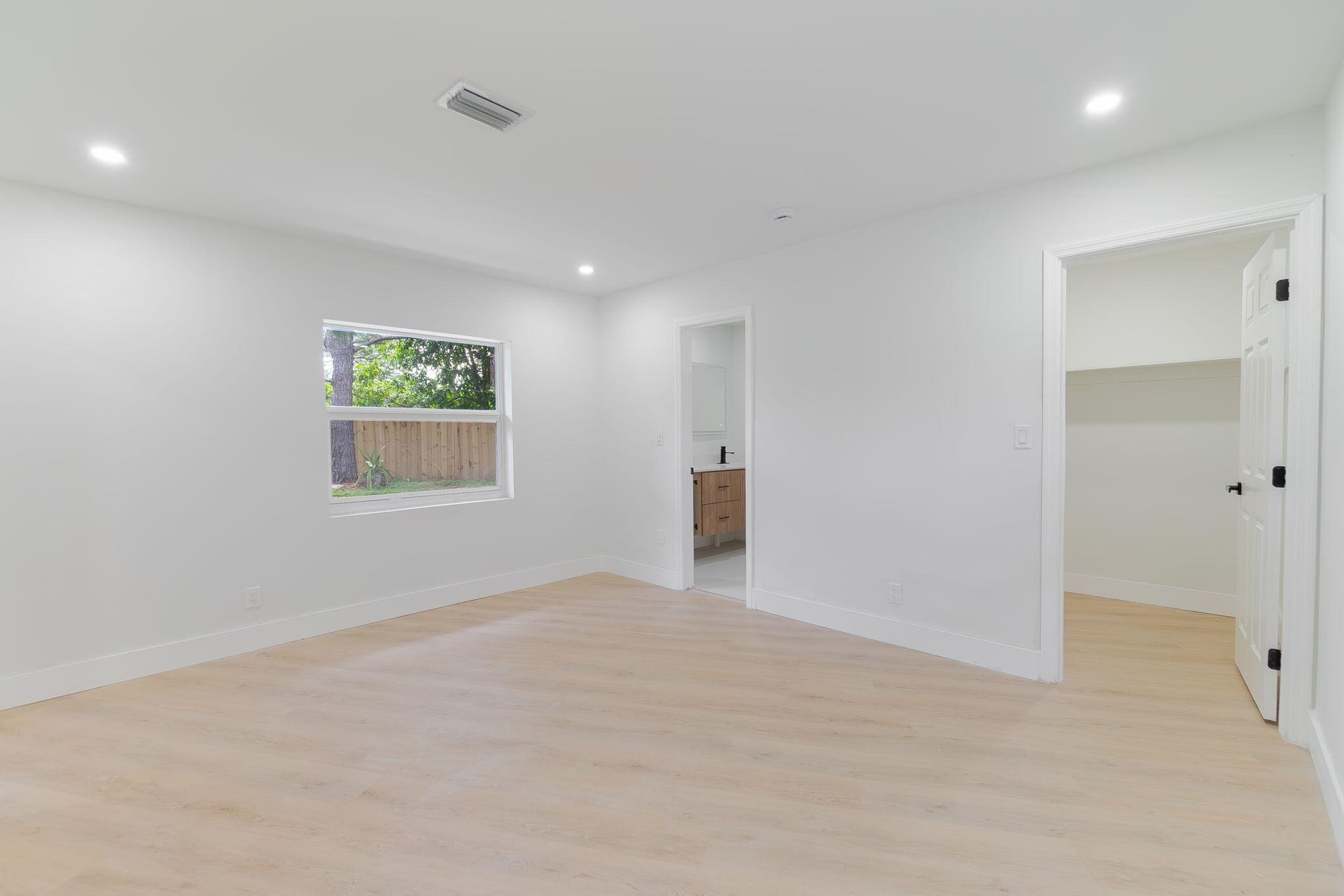  Residence photo 7