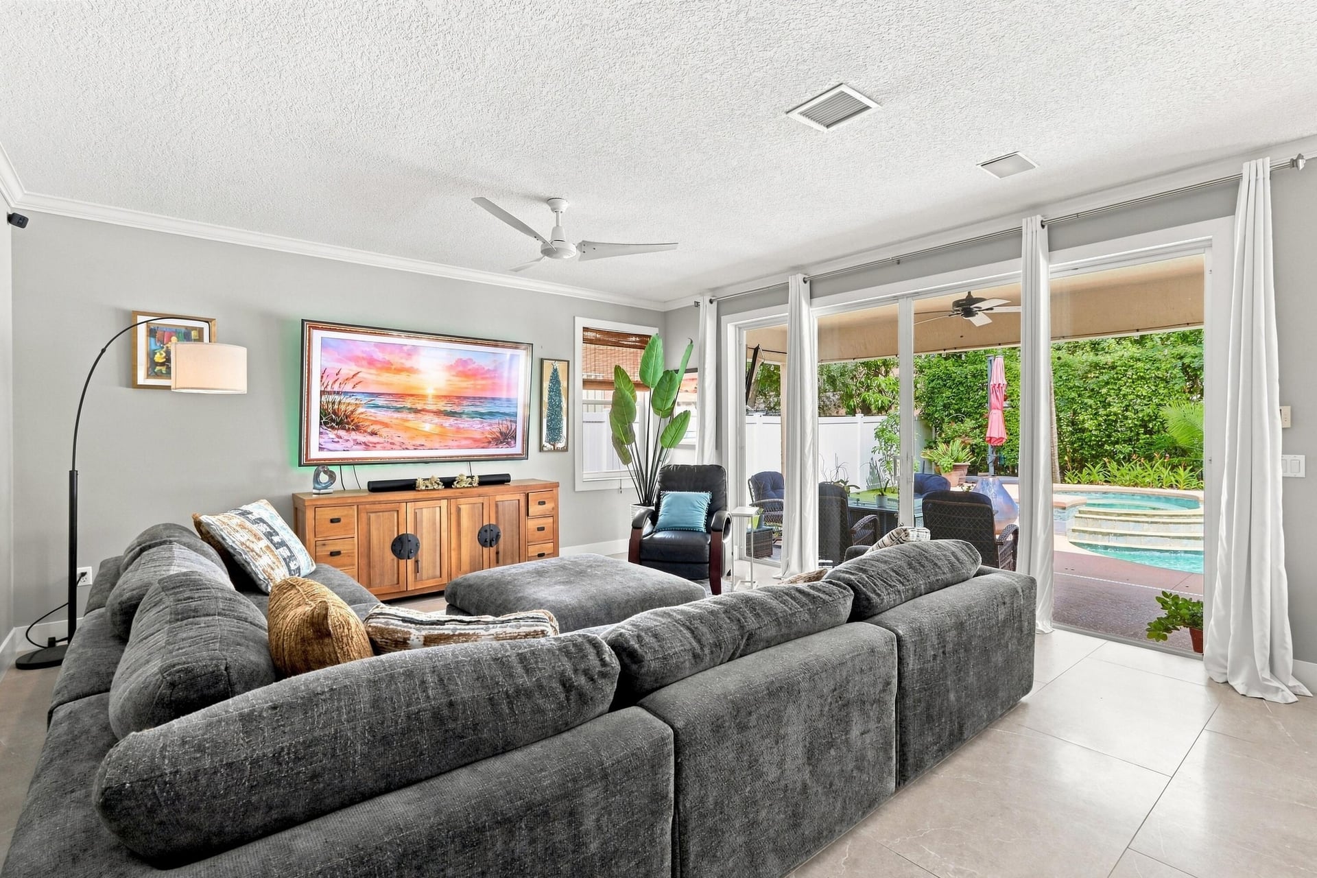Residence photo 26