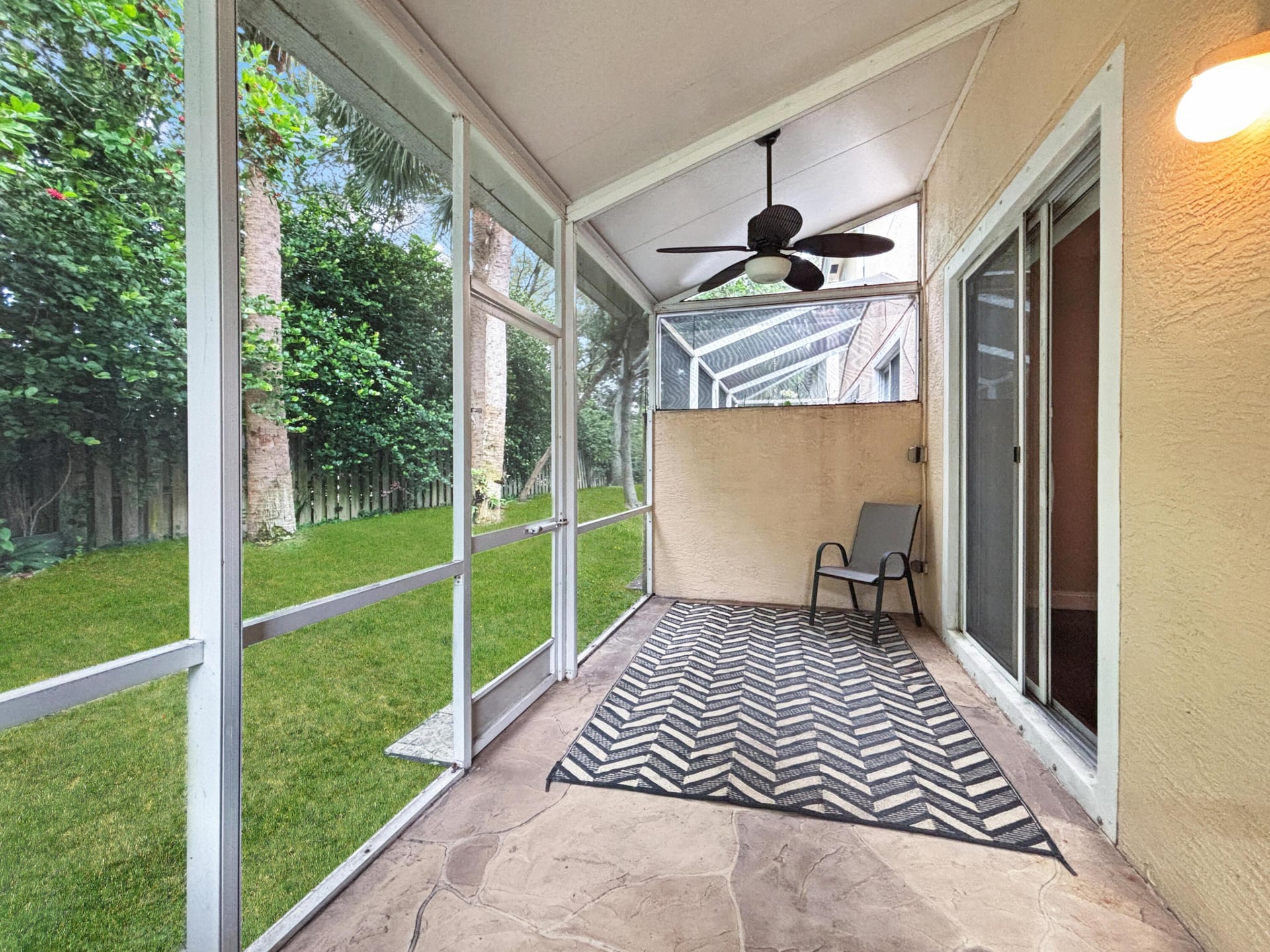  Residence photo 9