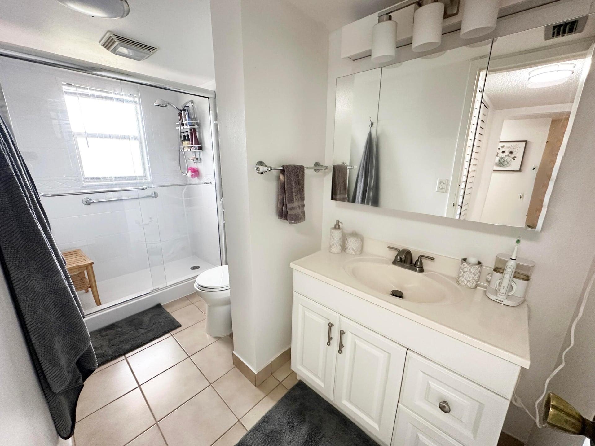 Unit 113 photo 12