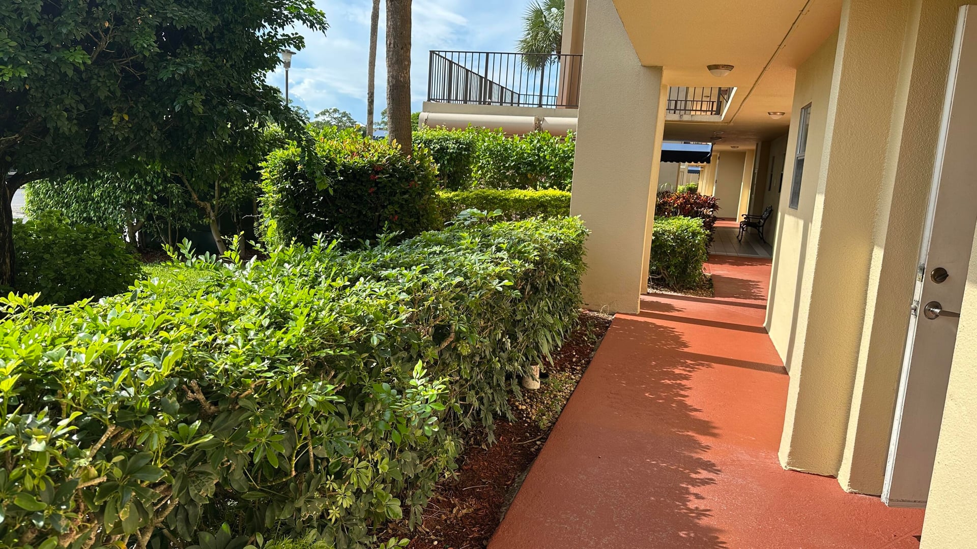 Unit 113 photo 17