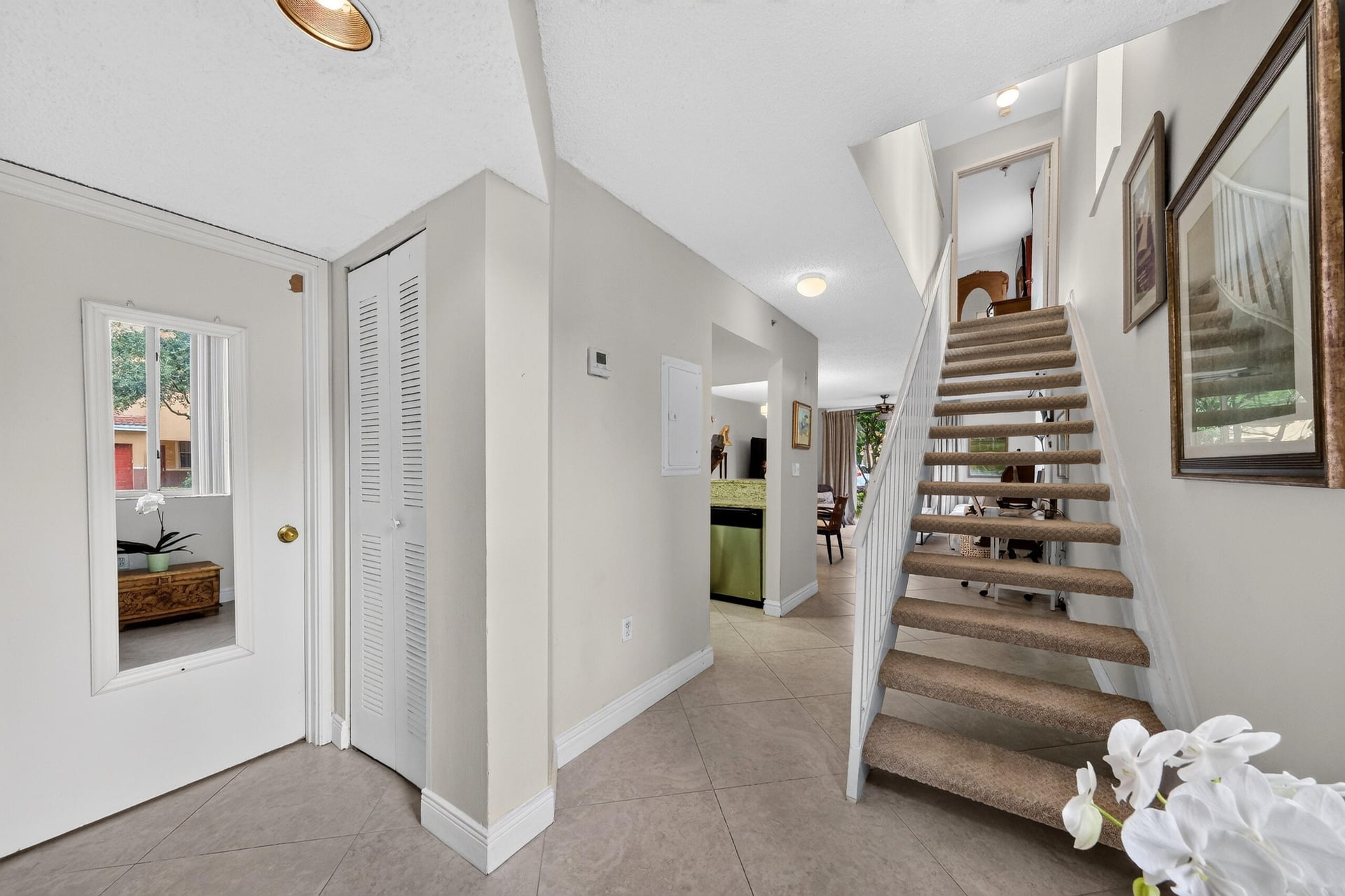 Unit 108 photo 10
