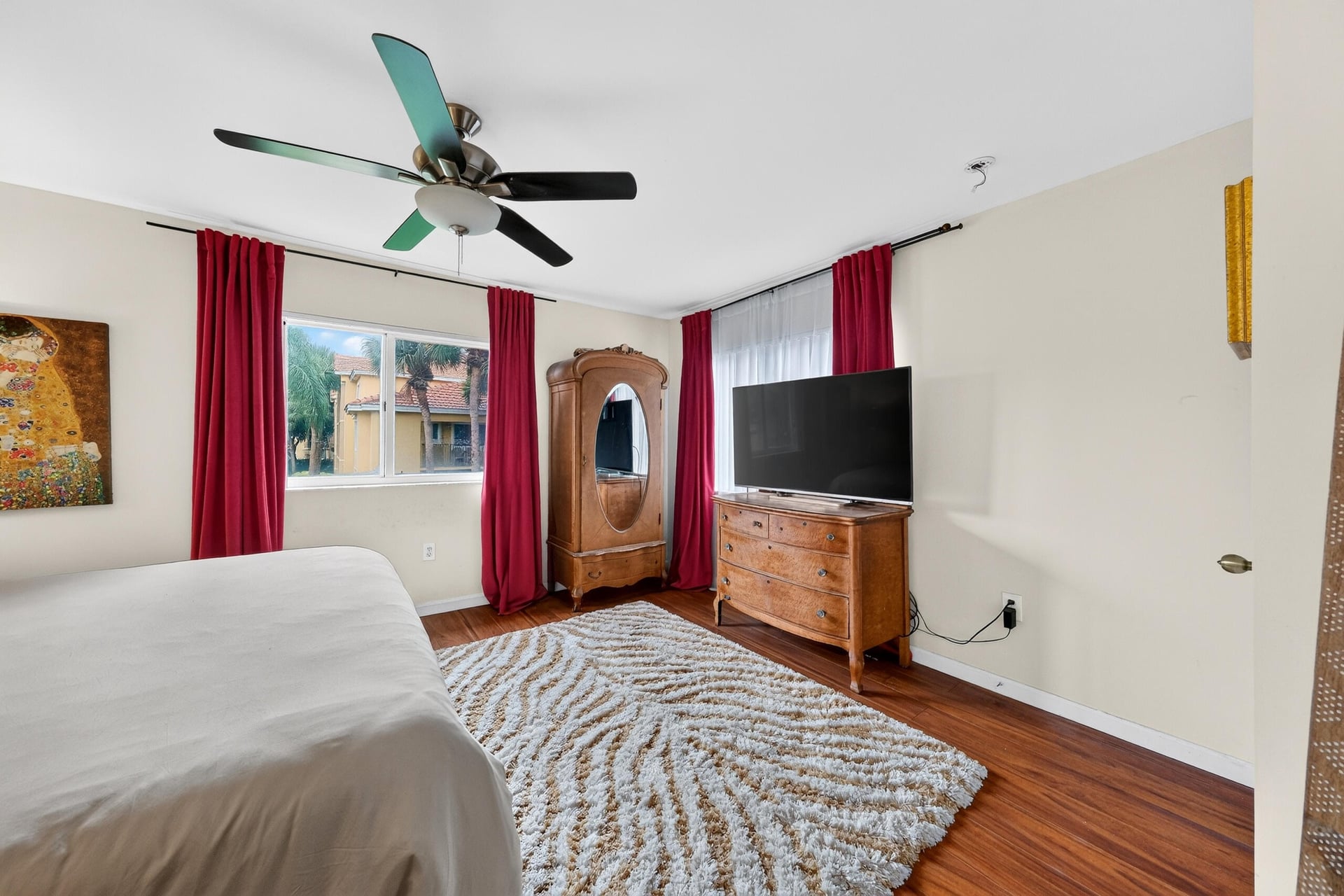 Unit 108 photo 20