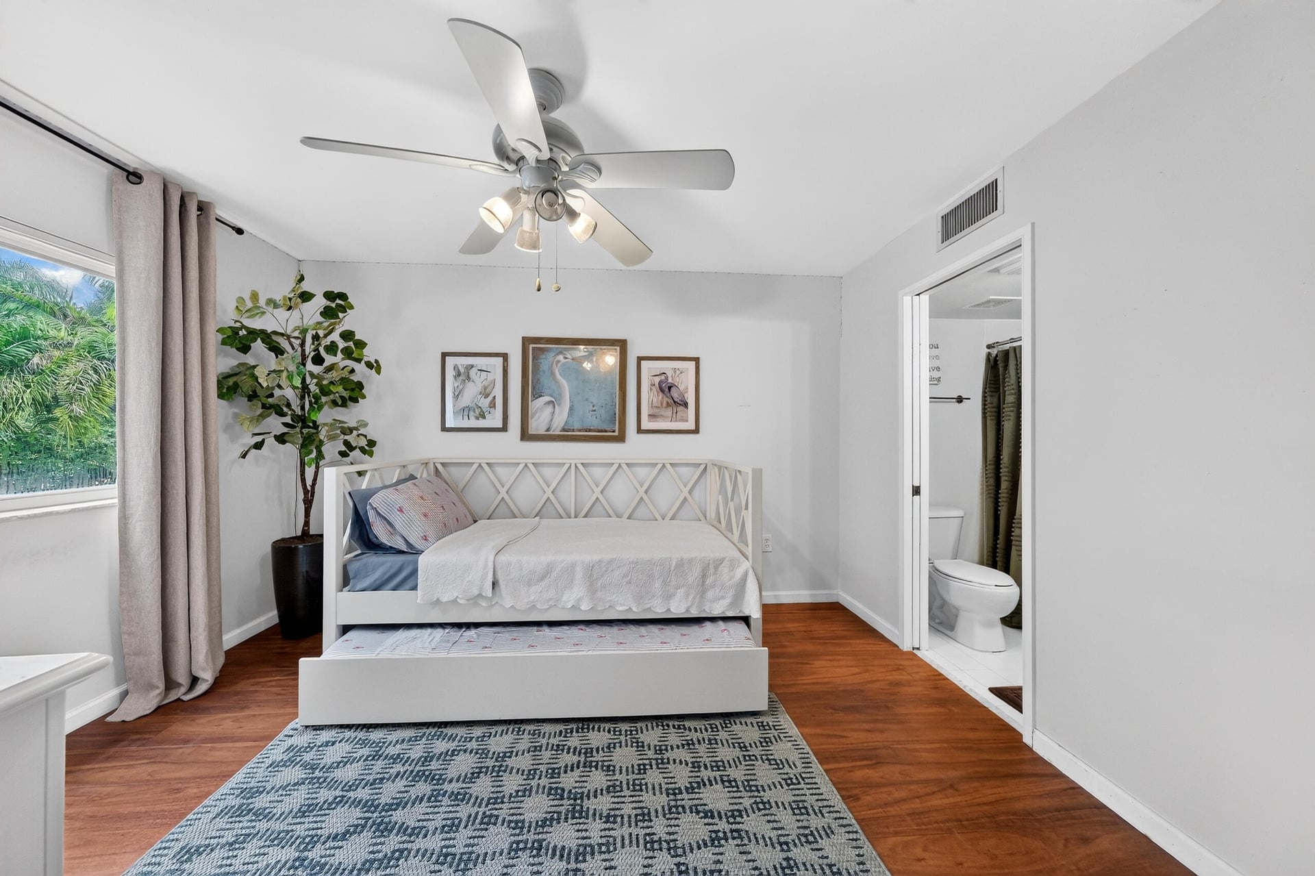 Unit 108 photo 29