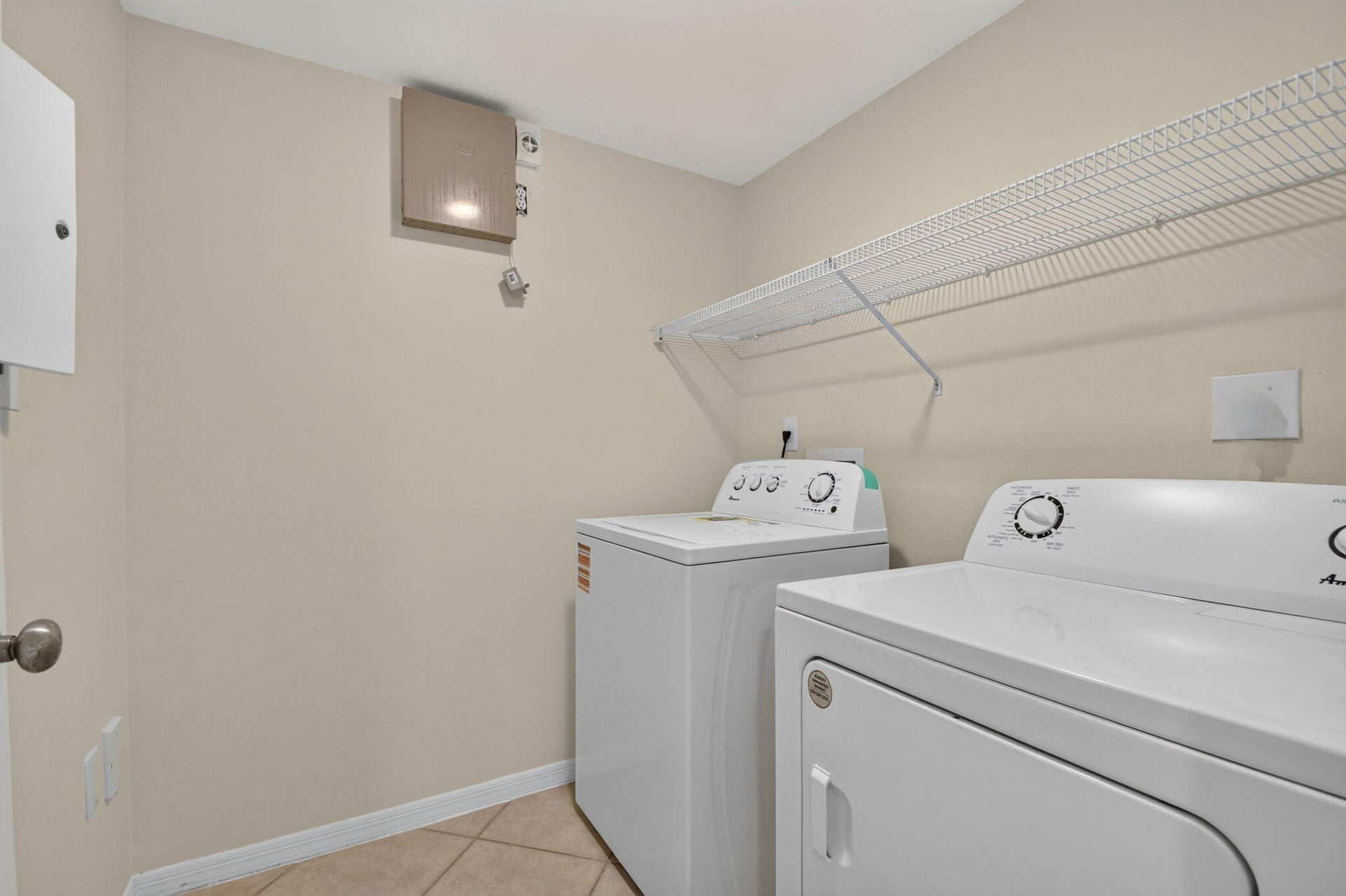 Unit 203 photo 12