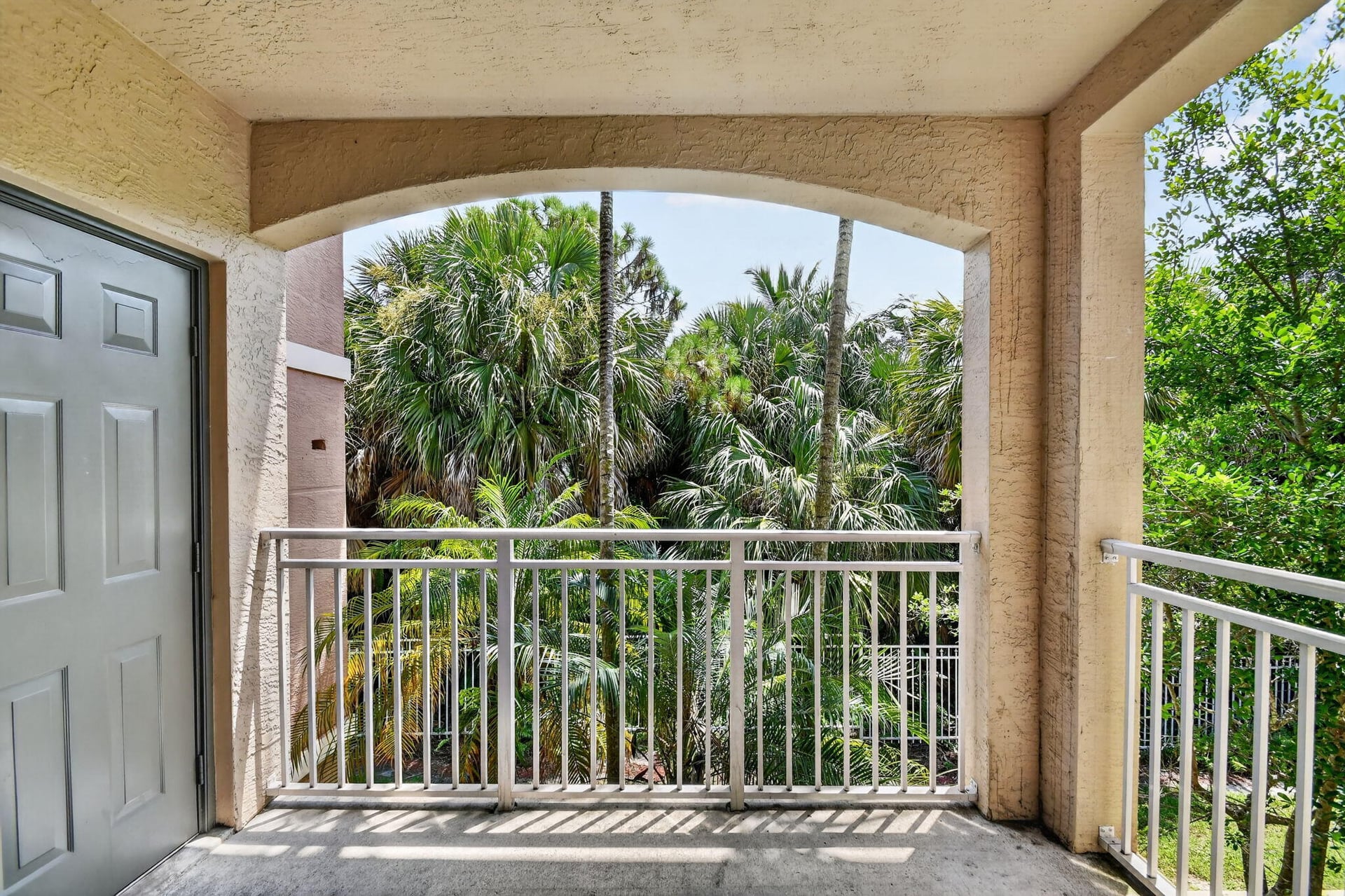 Unit 203 photo 15