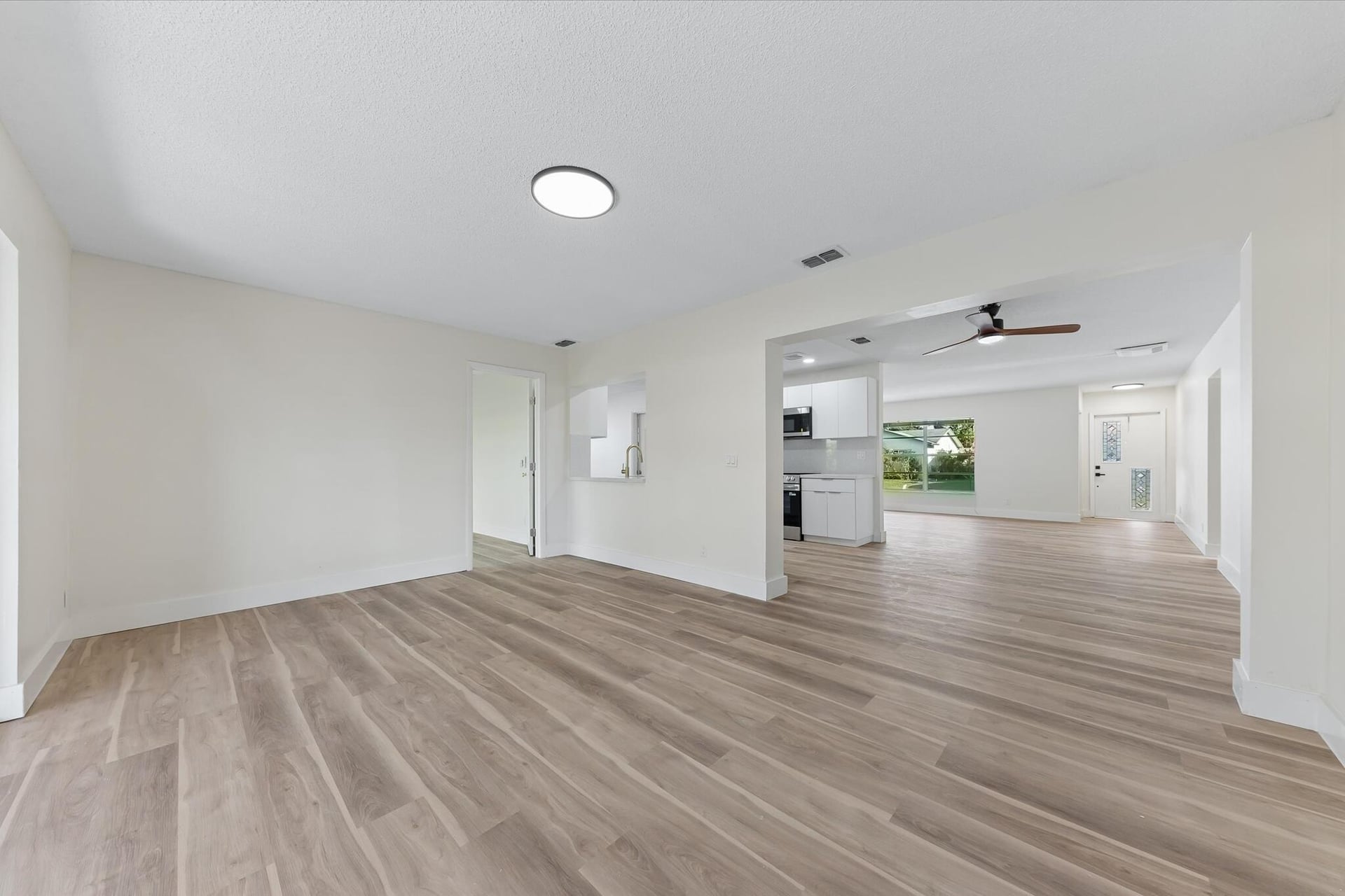  Residence photo 17
