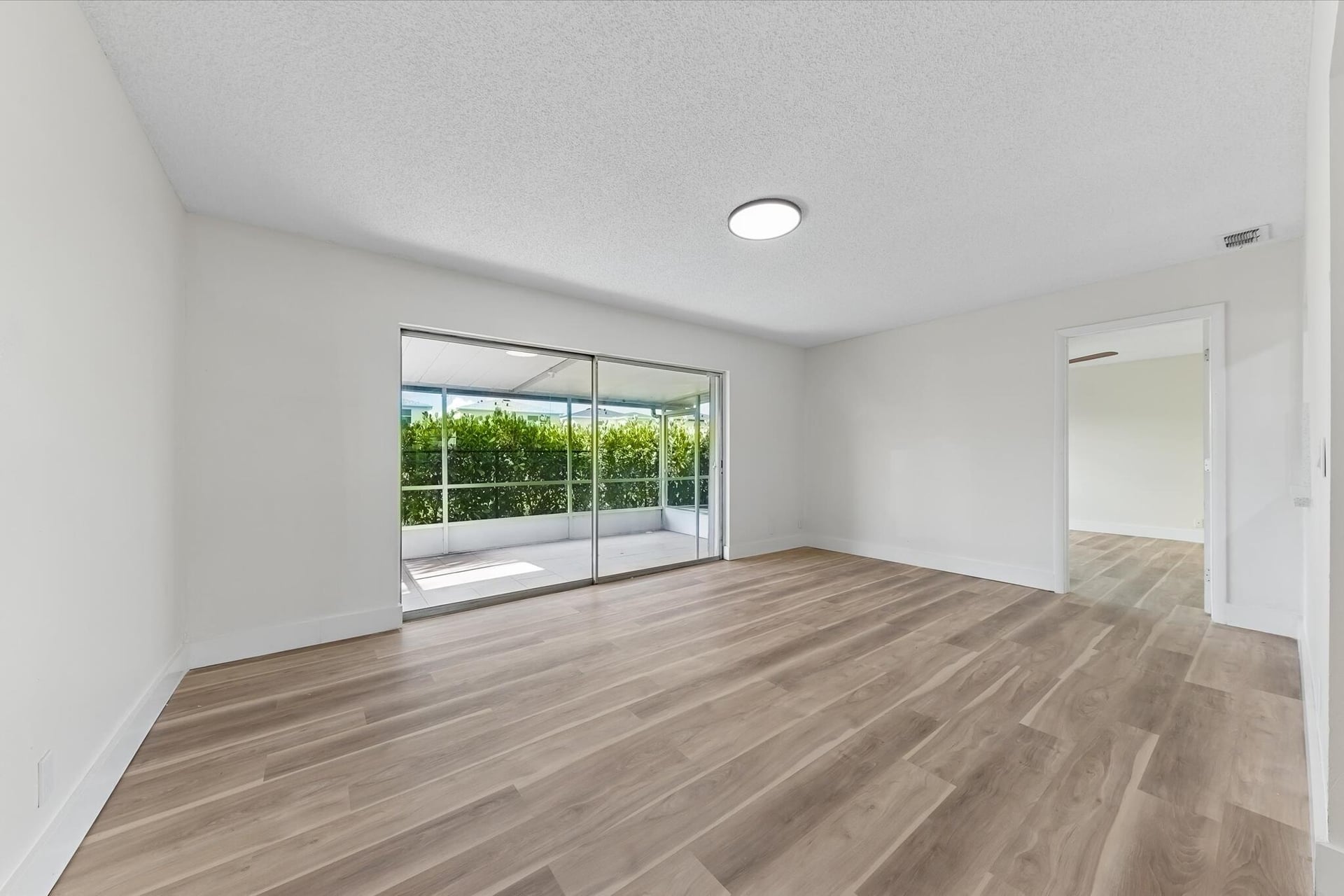  Residence photo 18