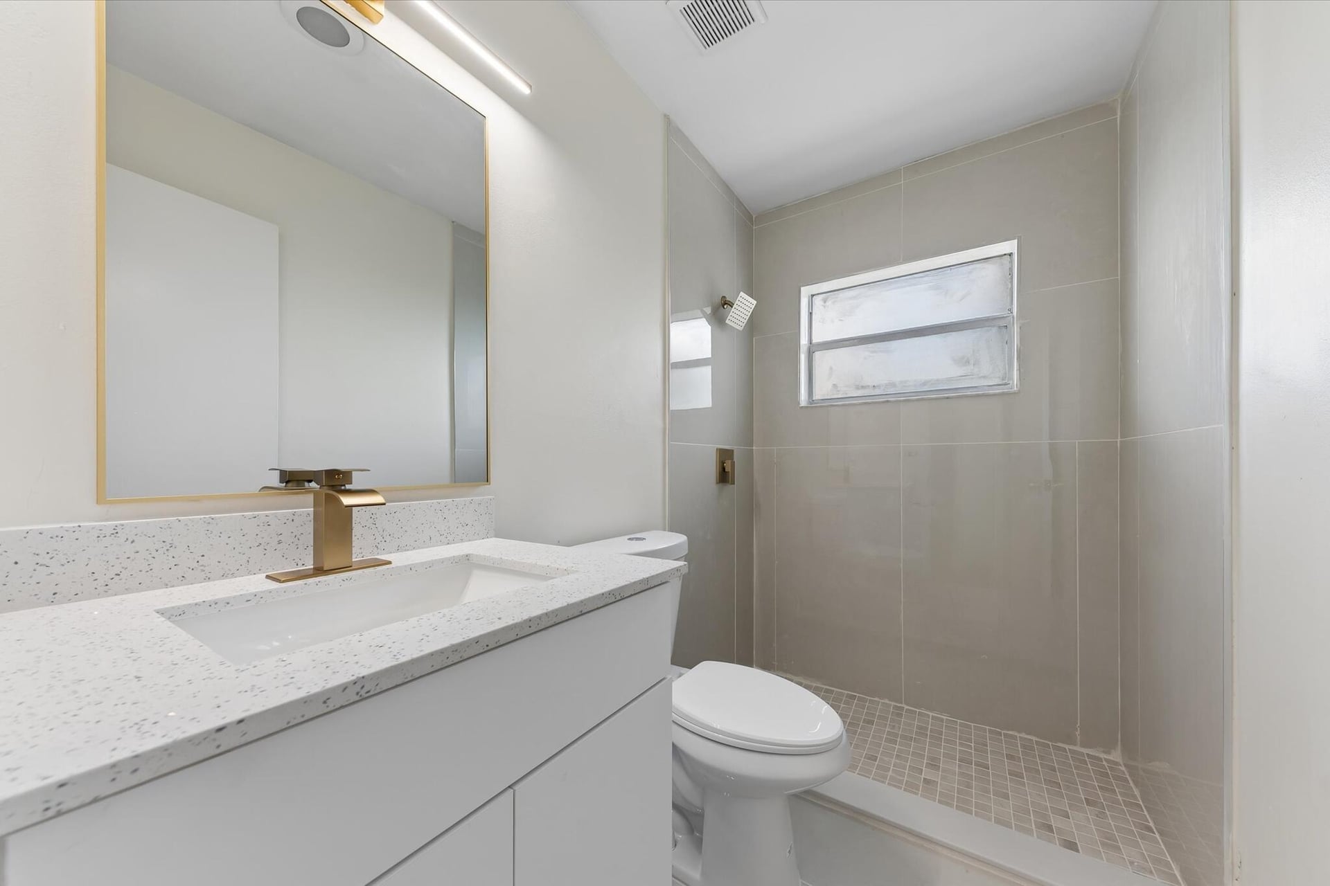 Residence photo 23