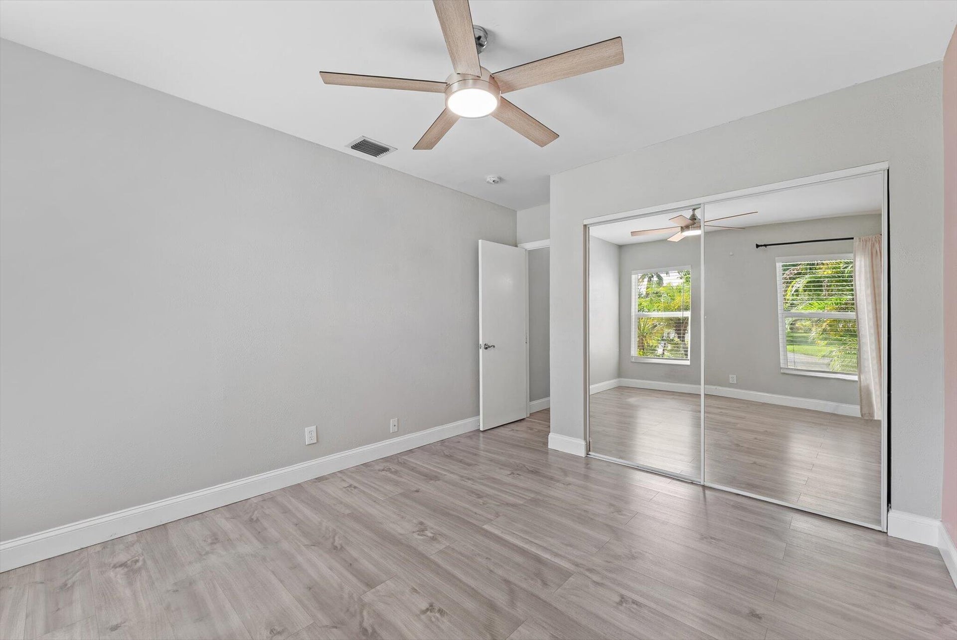  Residence photo 16
