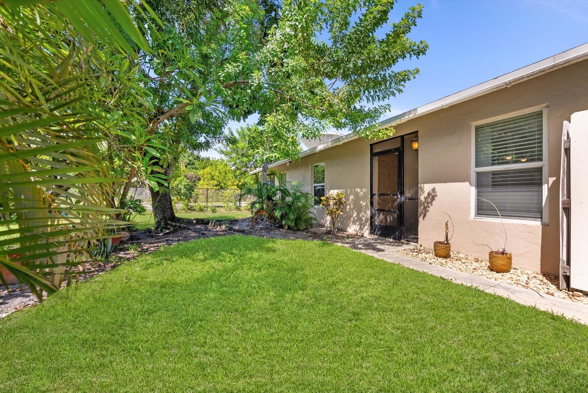  Residence photo 20