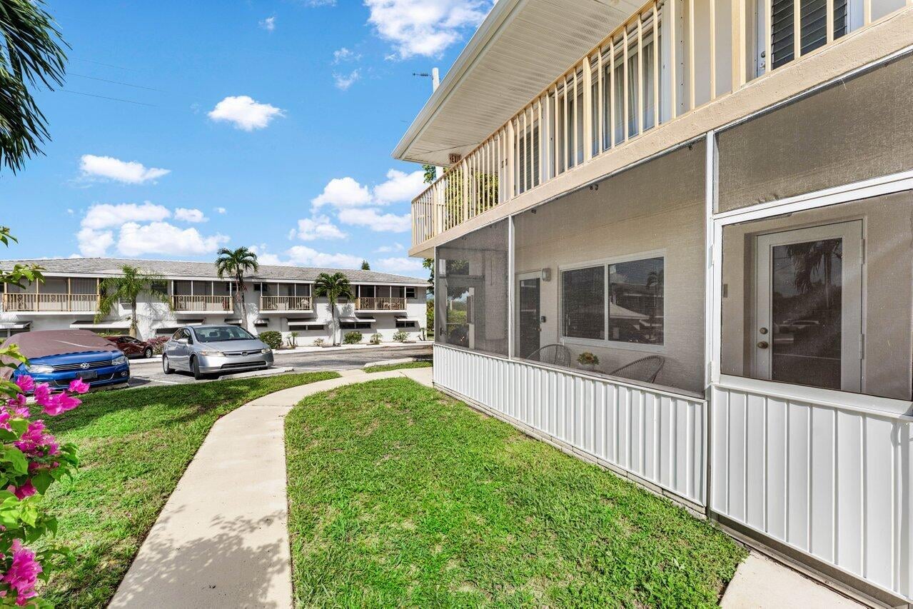 Unit Unit 6 photo 25