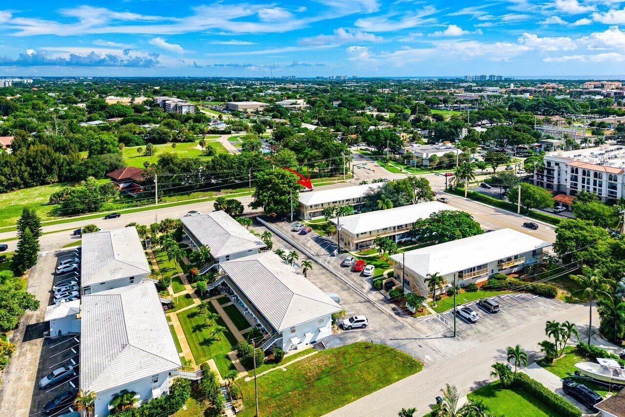 Unit Unit 6 photo 32