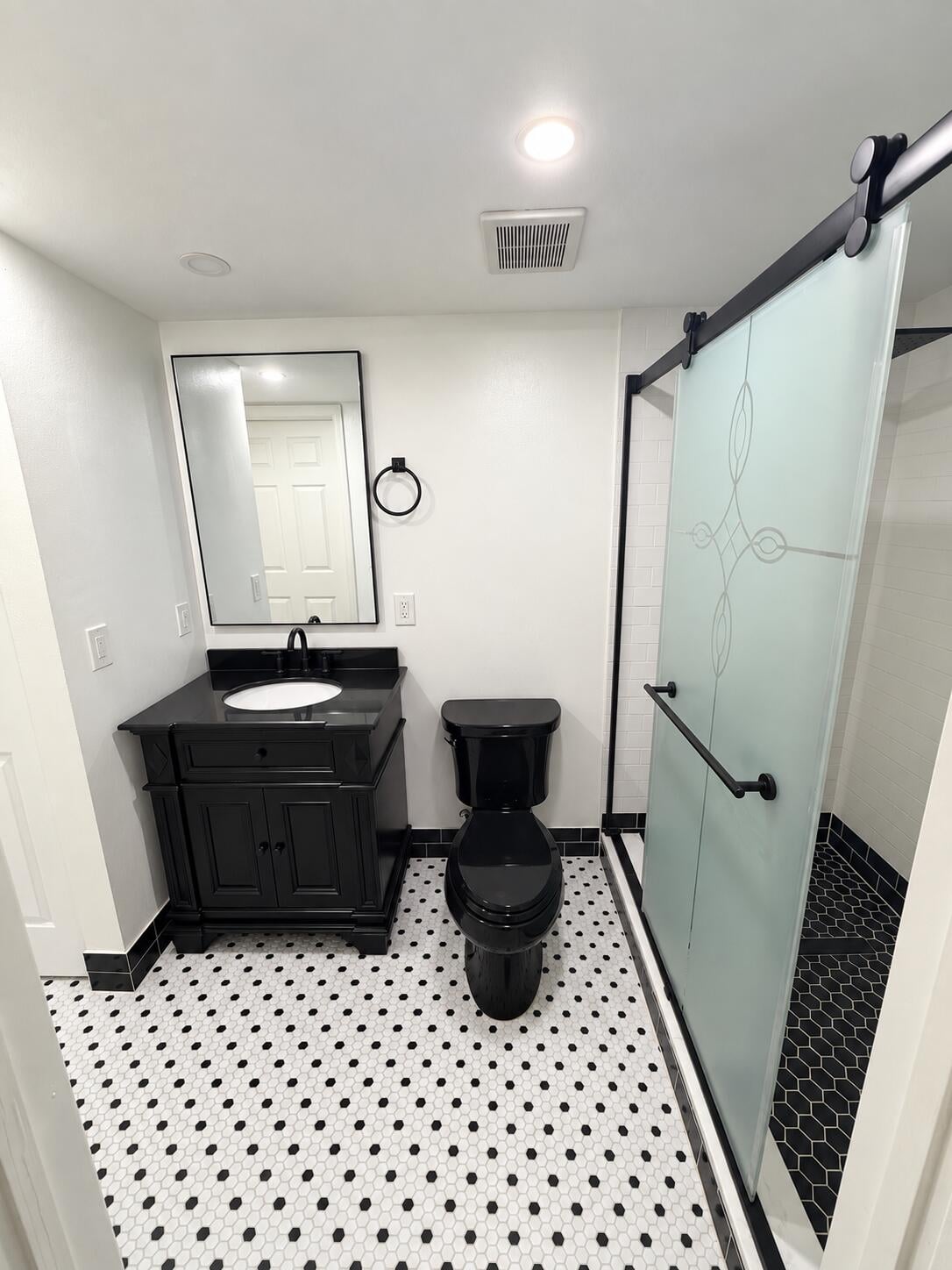 Unit 206 photo 8
