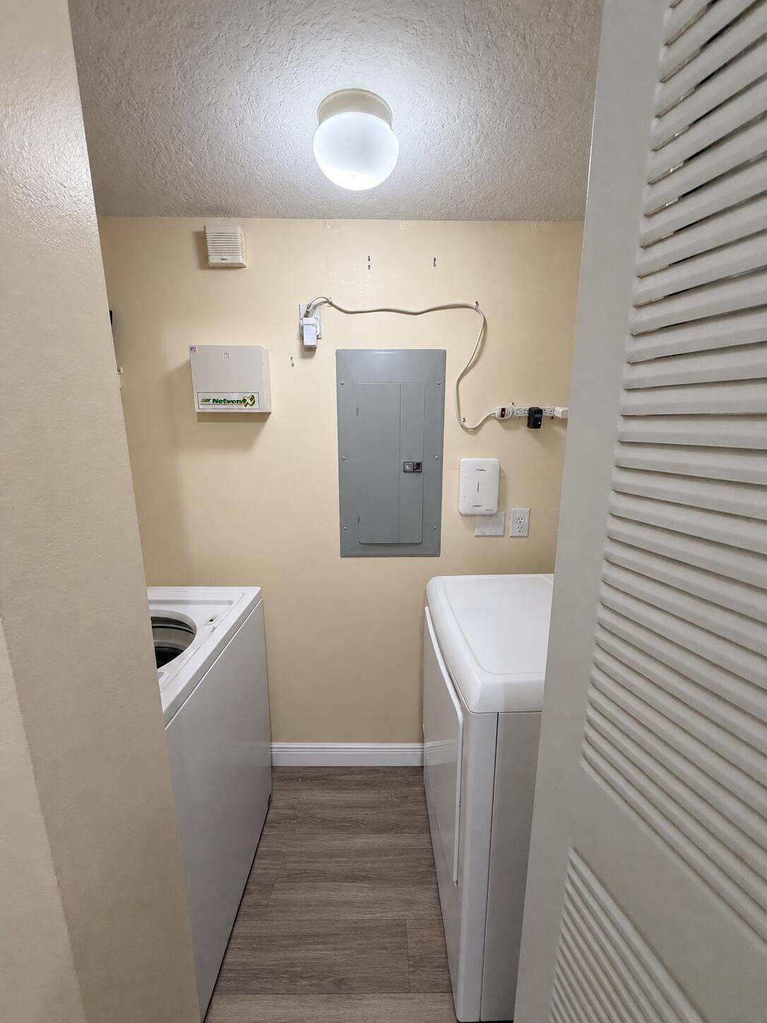 Unit 206 photo 10