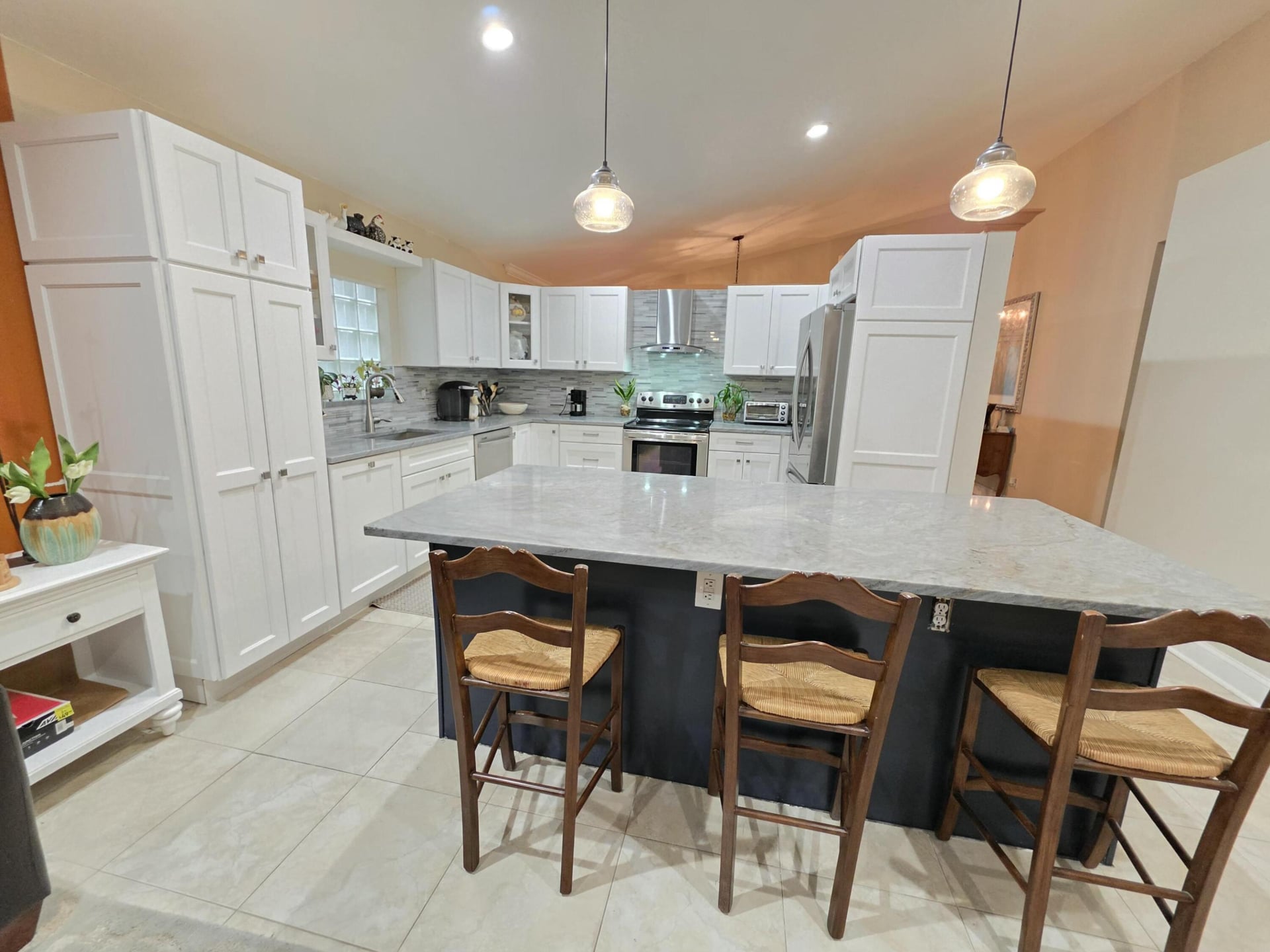 Residence photo 2