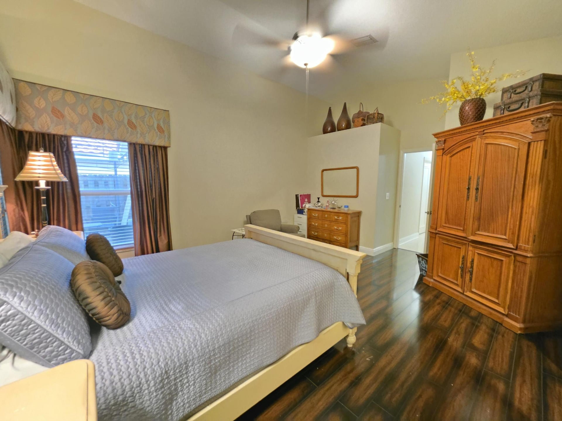 Residence photo 12