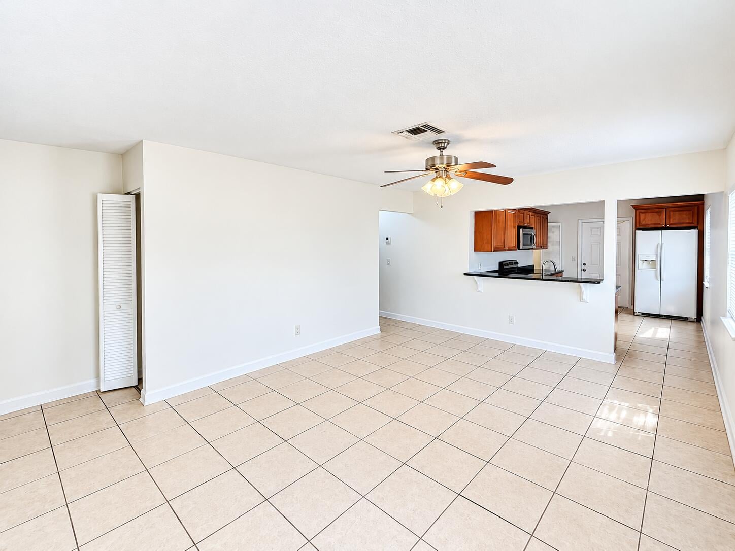  Residence photo 4