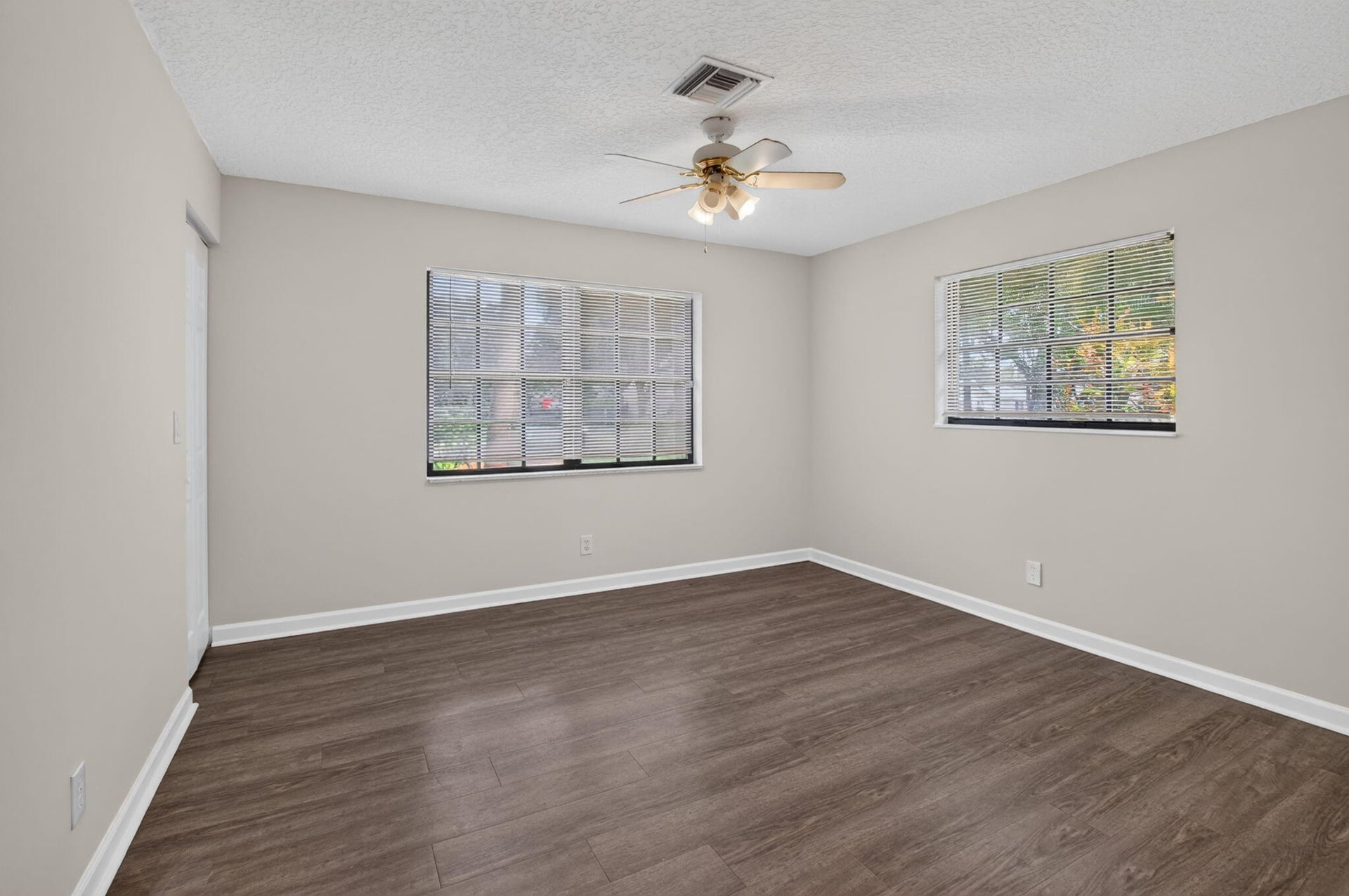 Residence photo 32