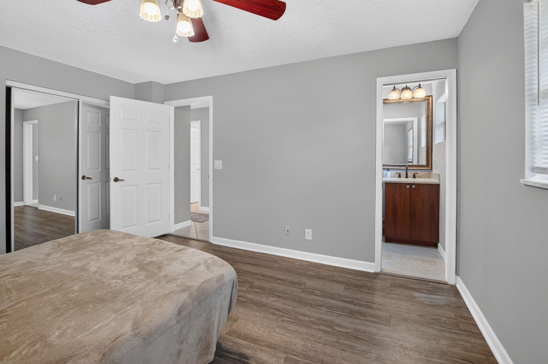 Residence photo 35