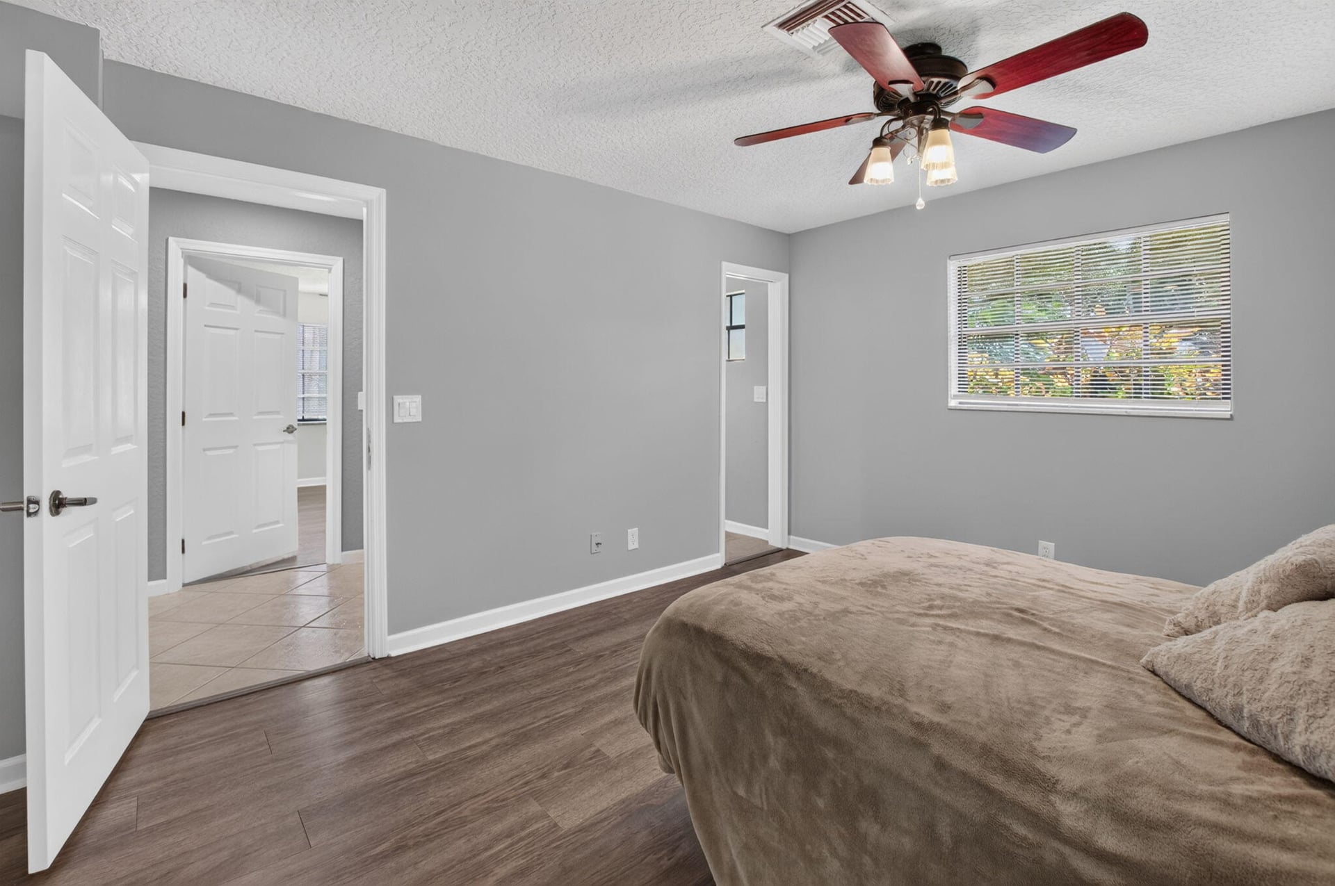 Residence photo 36