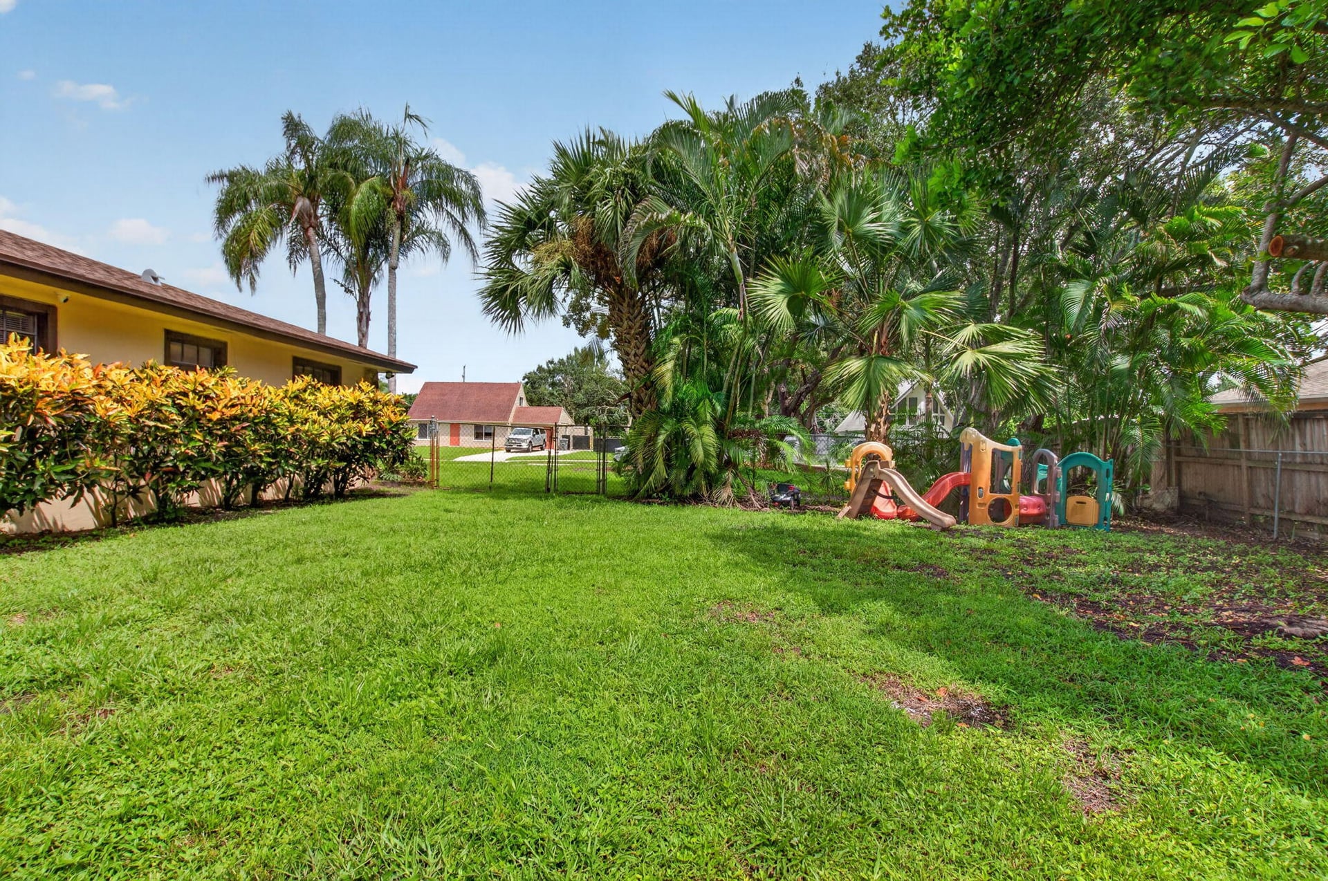 Residence photo 57