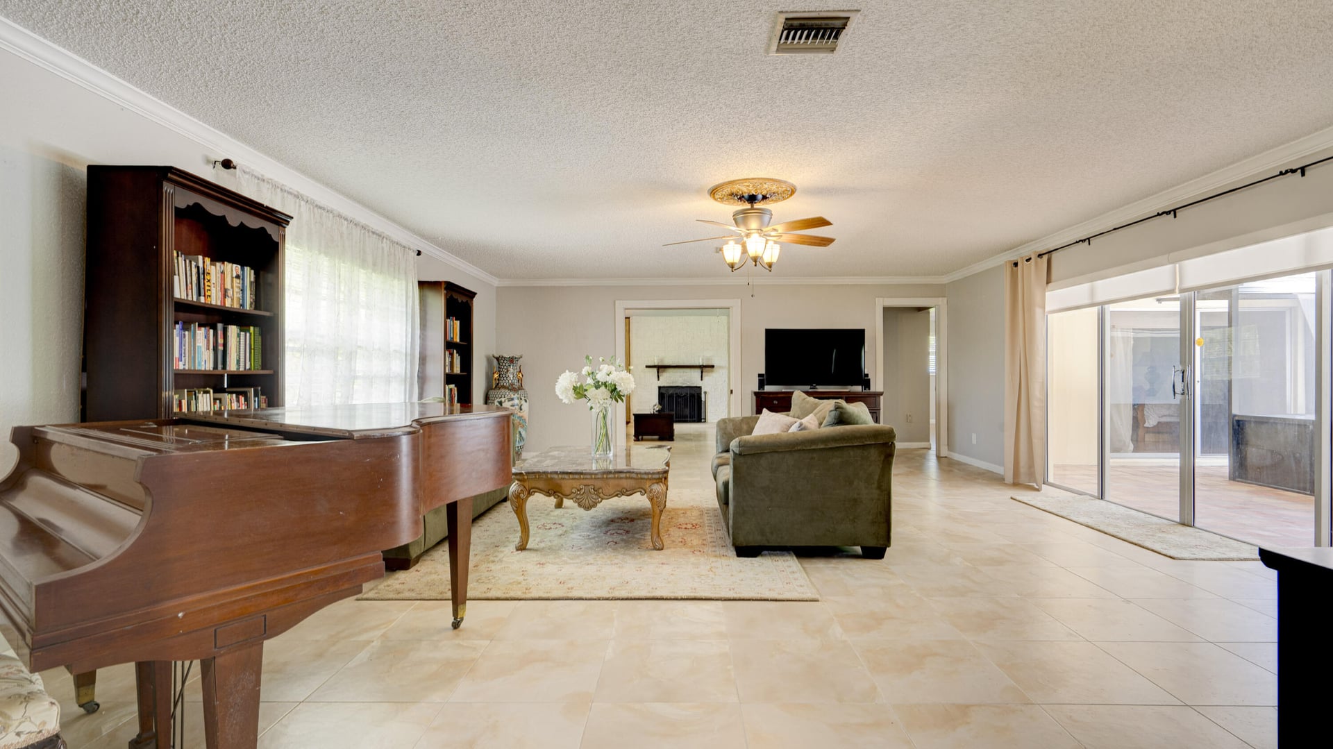 Residence photo 36