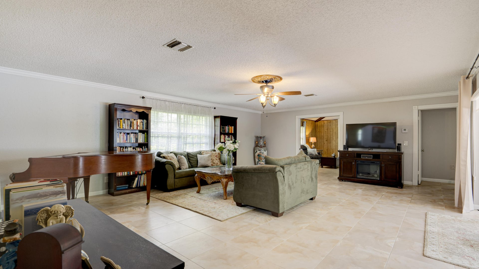 Residence photo 37