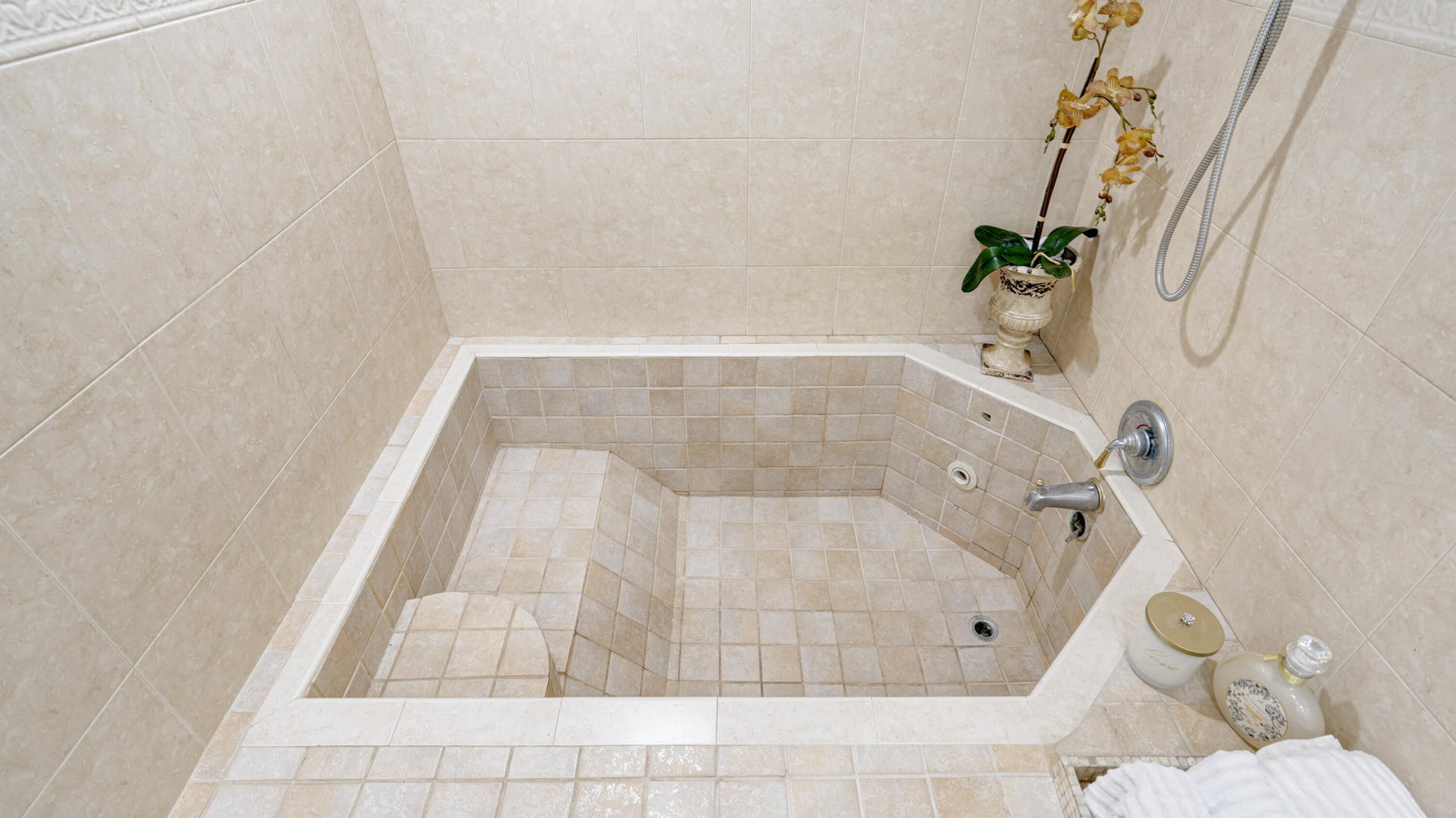 Residence photo 49