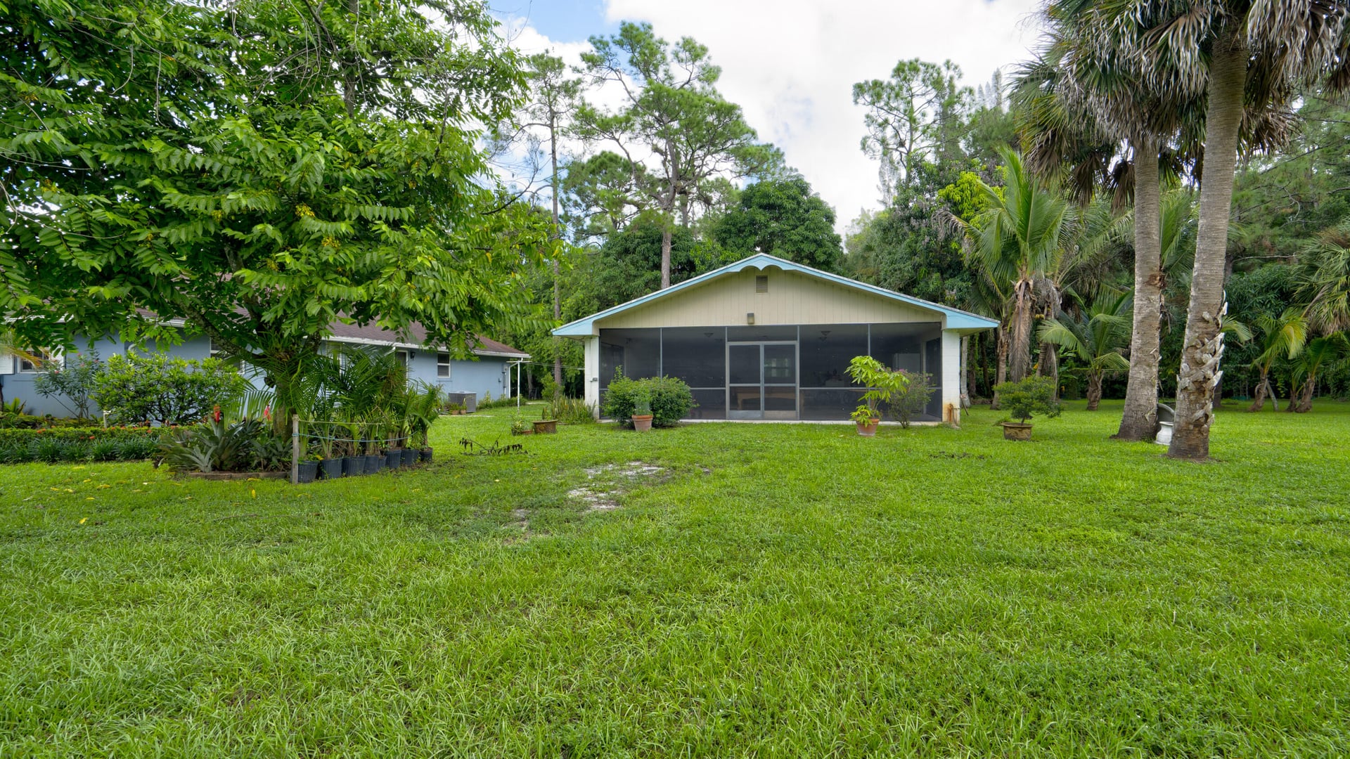 Residence photo 61