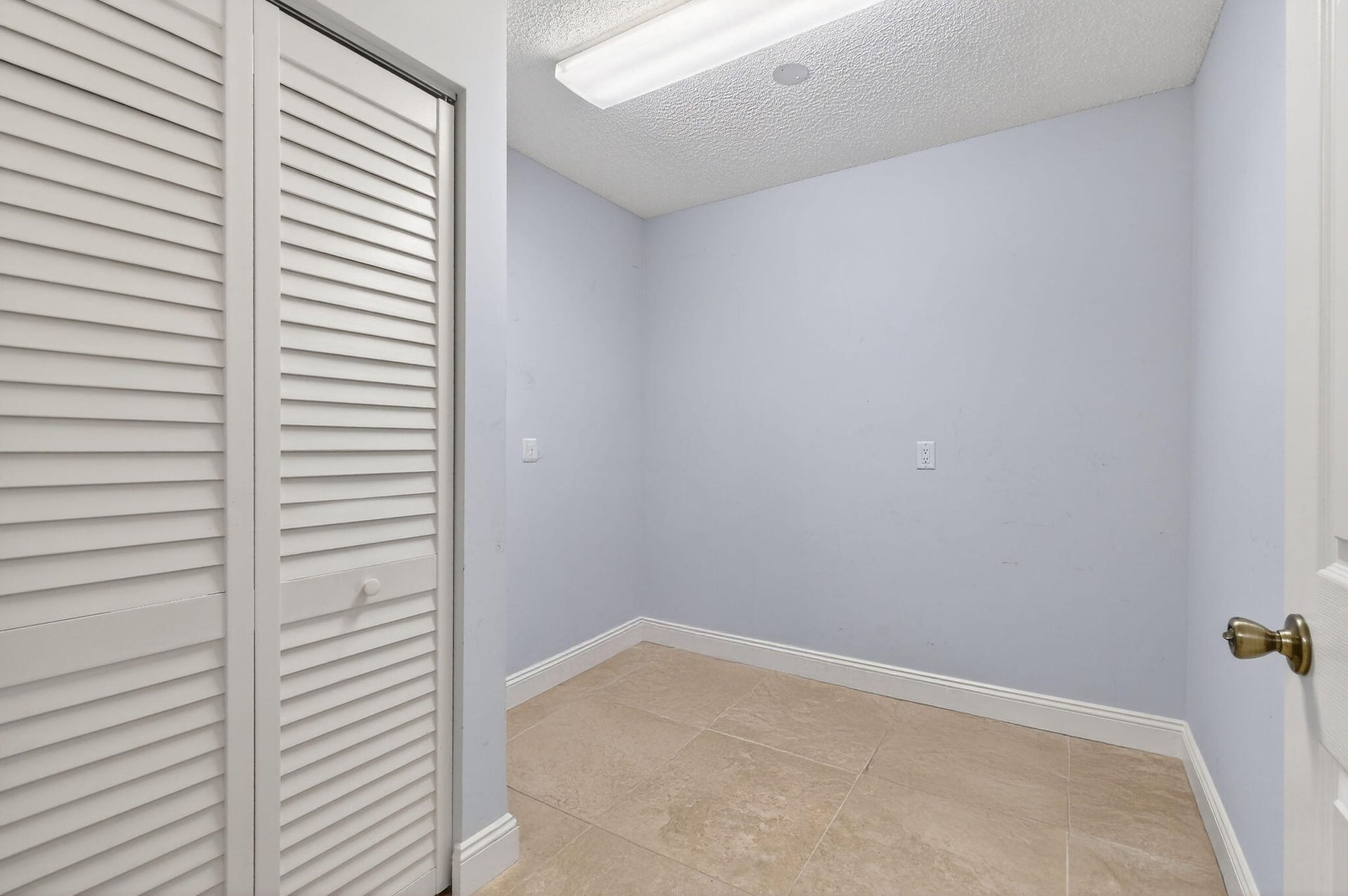 Unit 504 photo 41