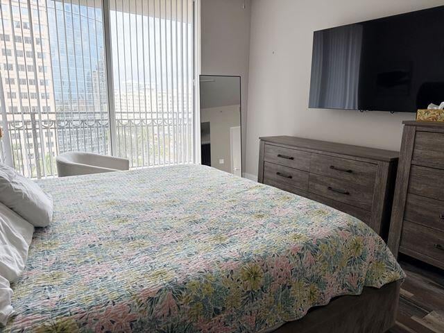 Cityplace South Tower Unit 1008 photo 8