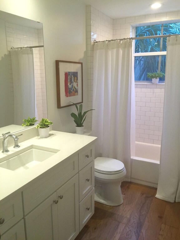 Unit 25 photo 19