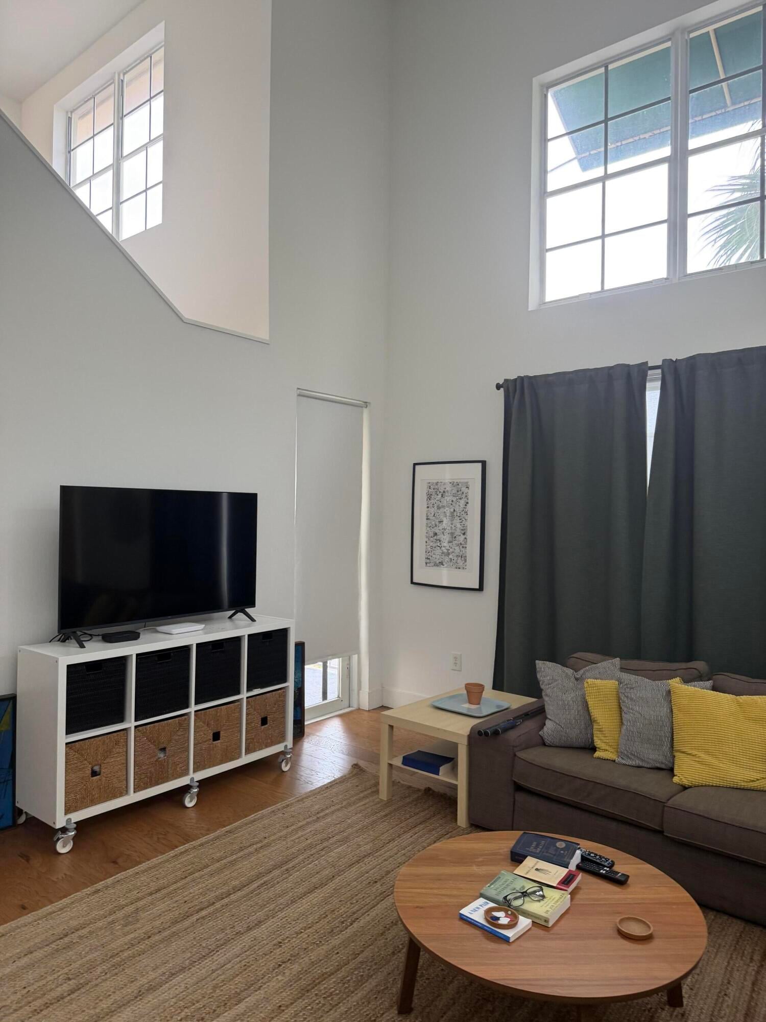 Unit 25 photo 23