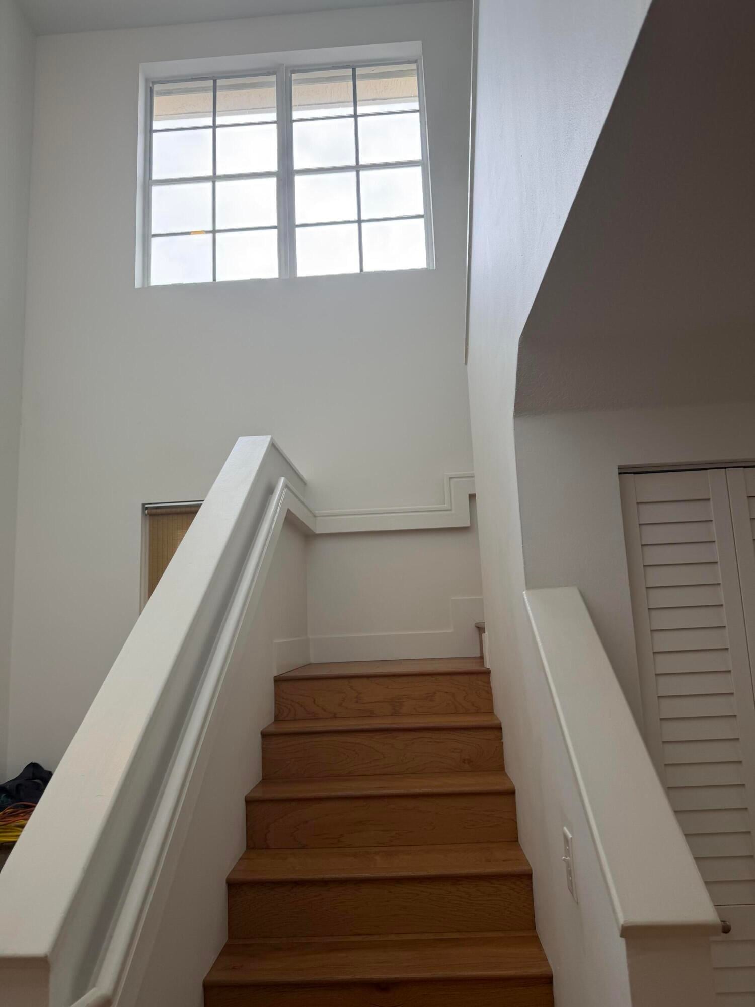 Unit 25 photo 40