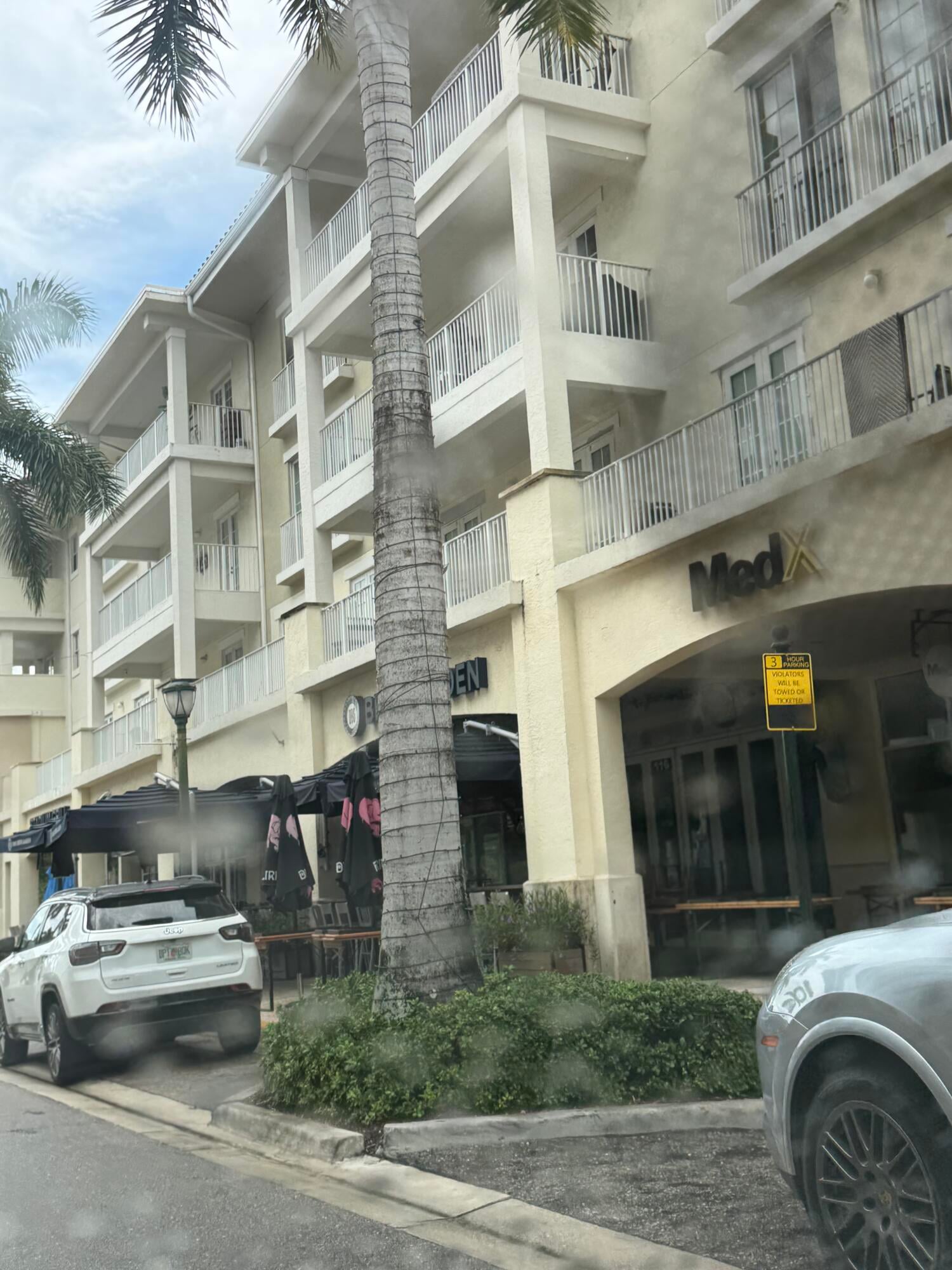 Unit 25 photo 55