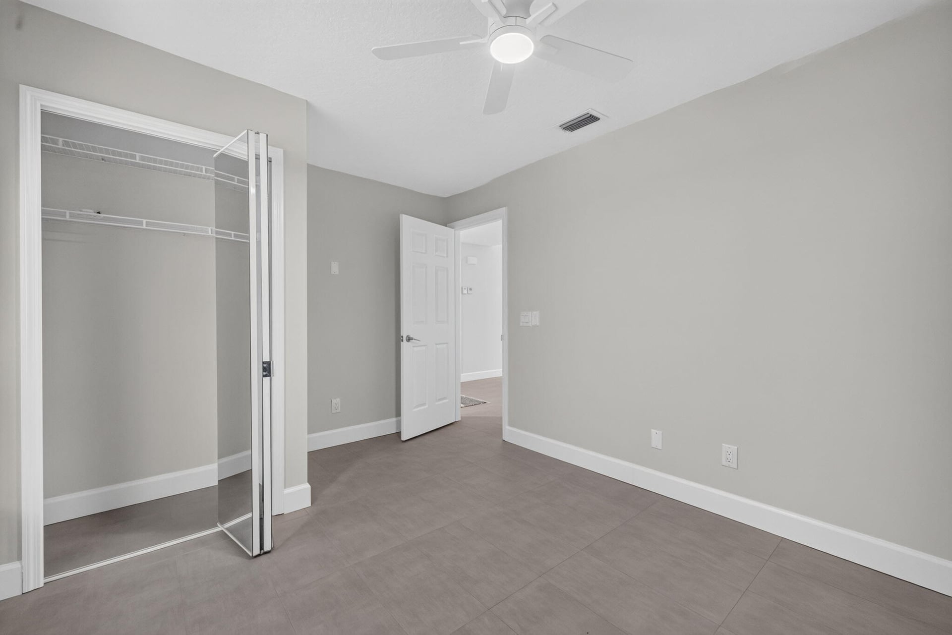 Residence photo 33