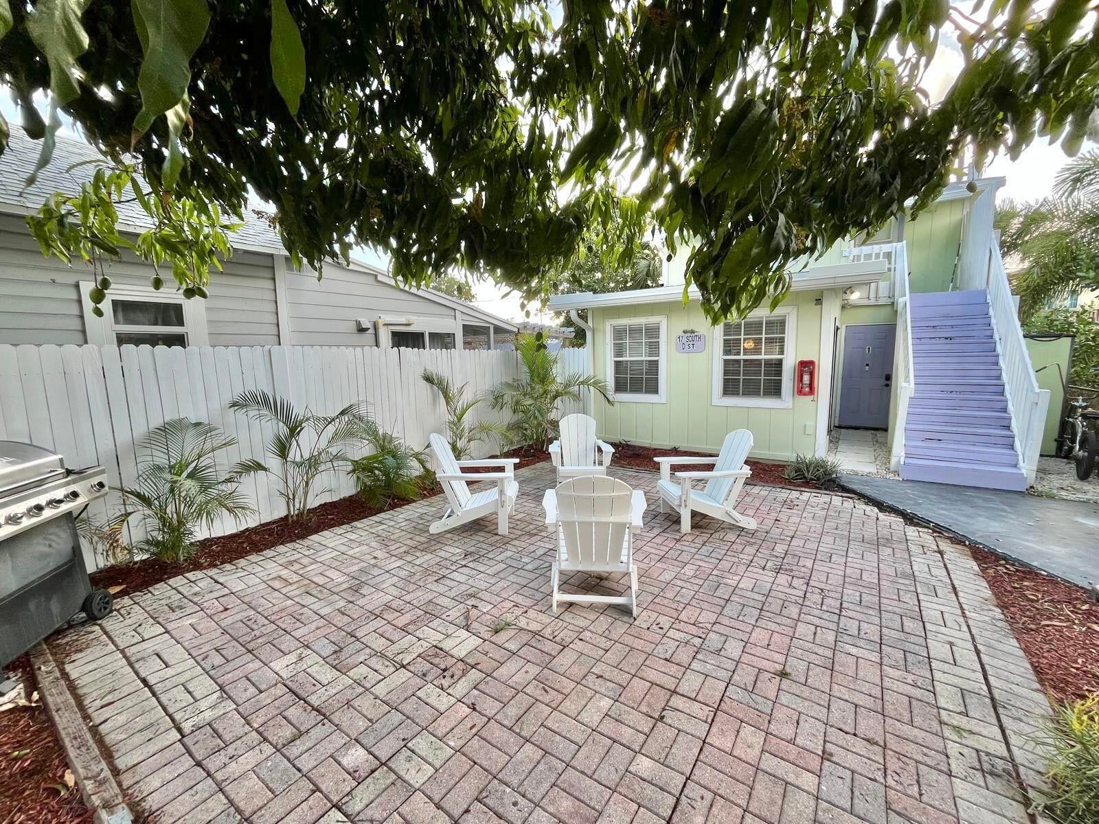 Residence photo 2