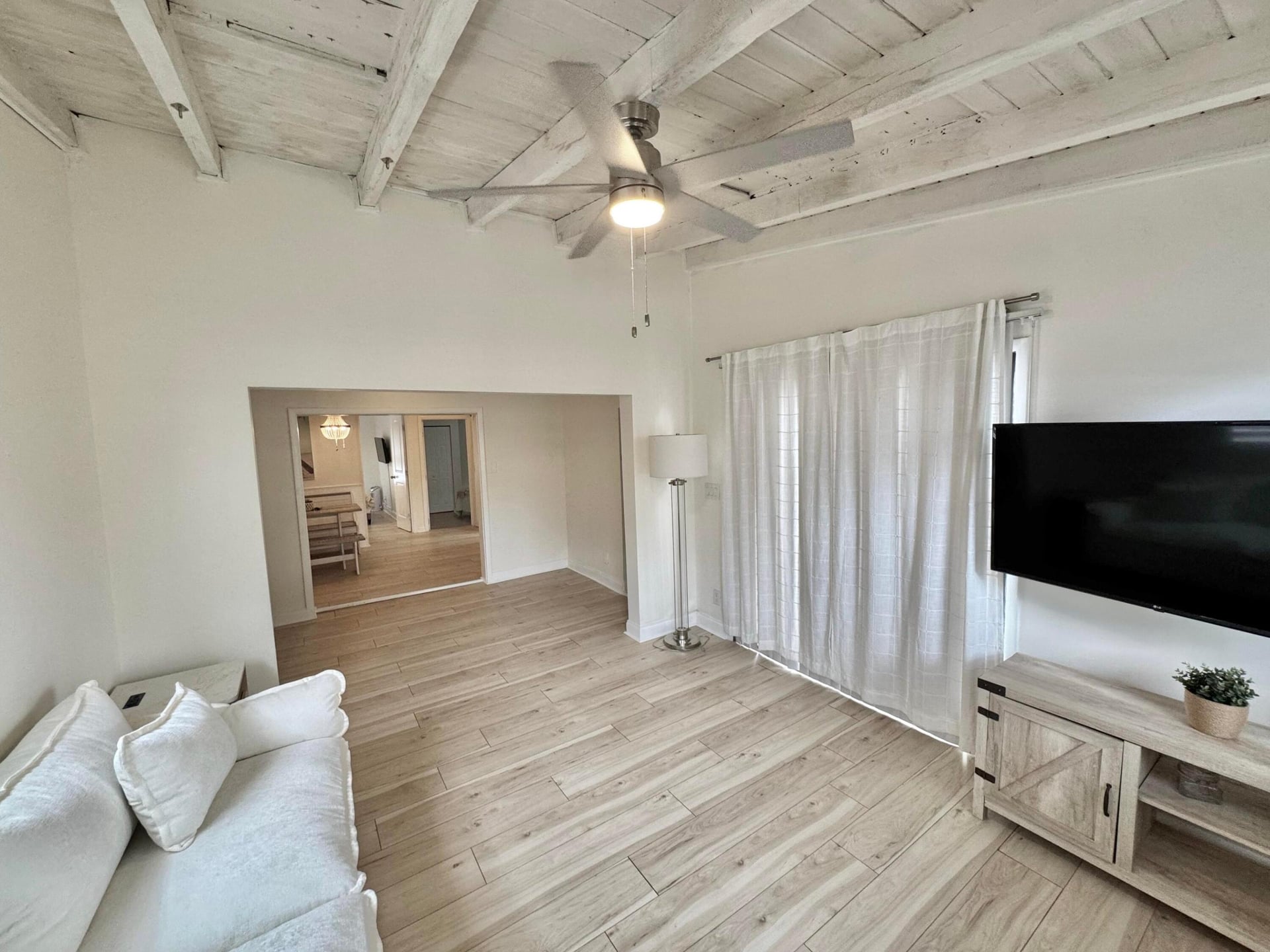 Residence photo 4