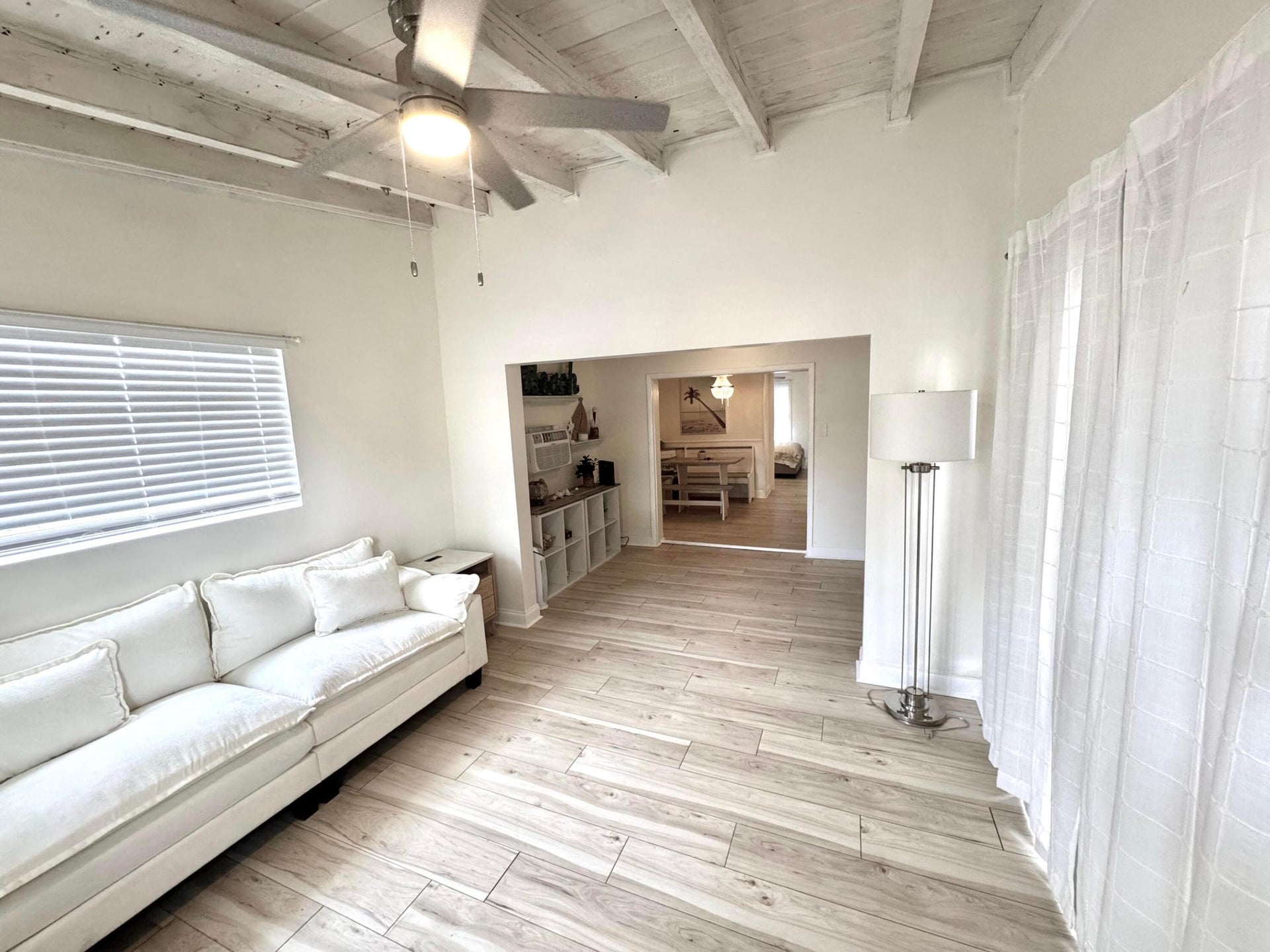 Residence photo 5