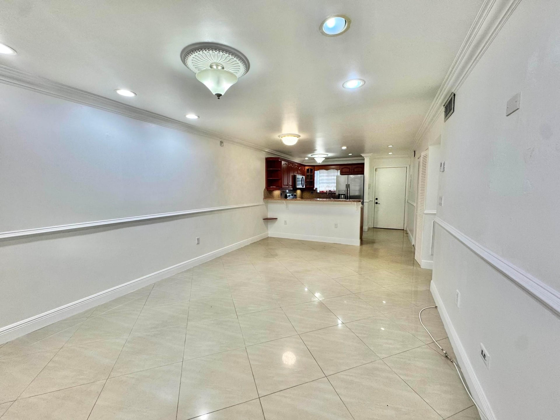  Unit 107 photo 6