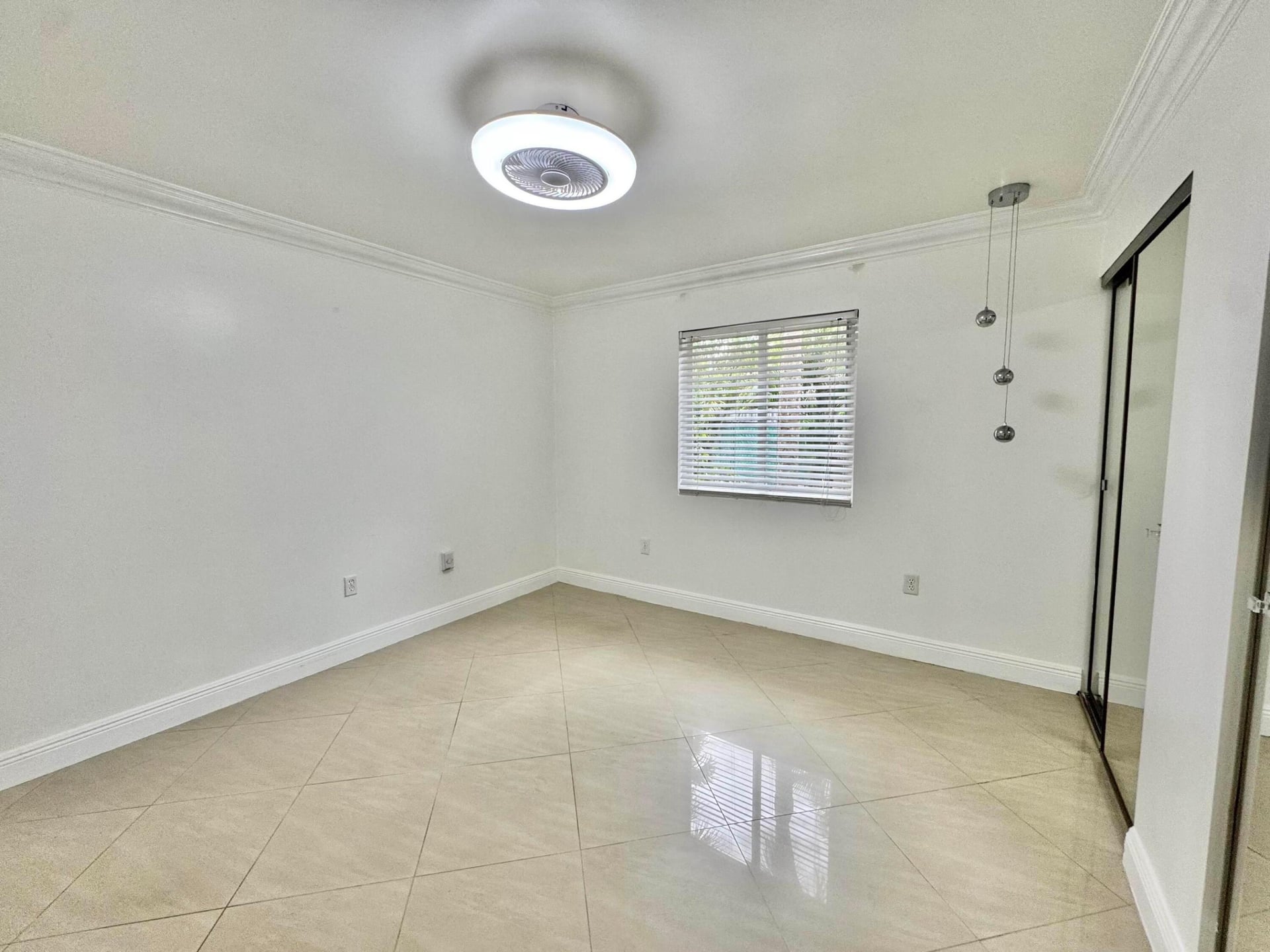  Unit 107 photo 9