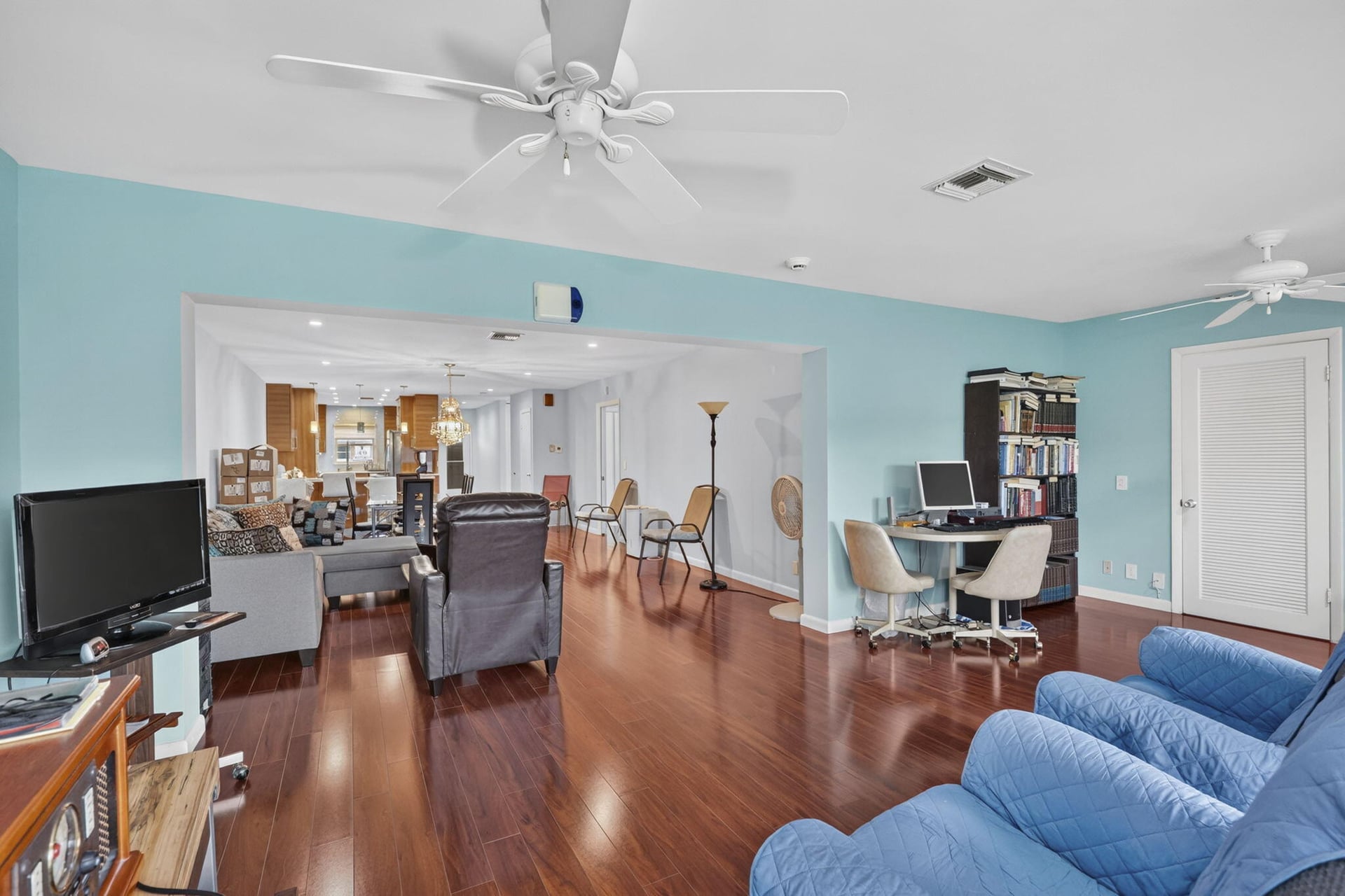 Unit 43 photo 26