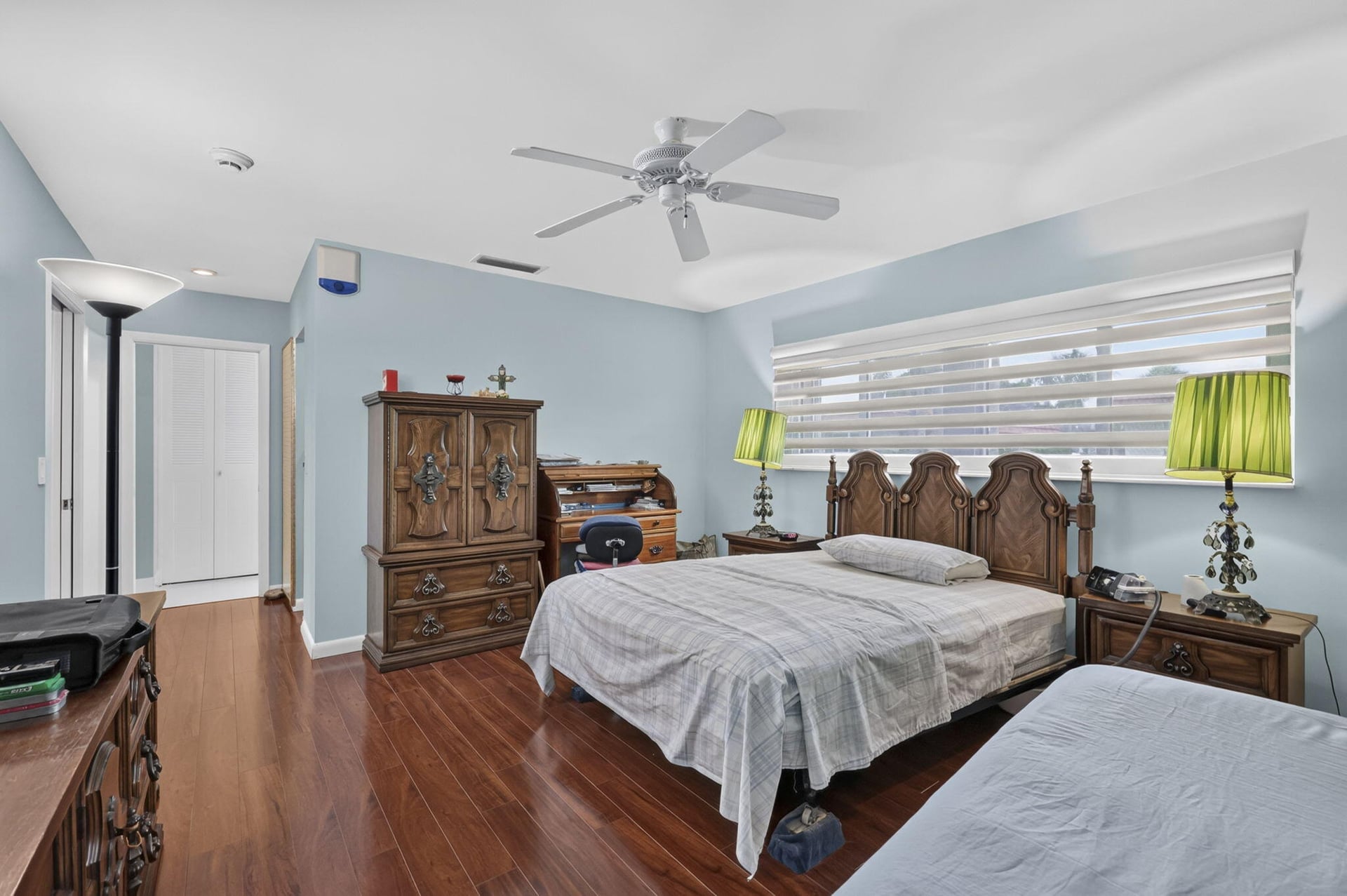 Unit 43 photo 36