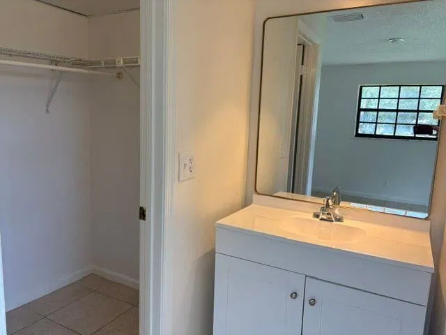  Residence photo 11