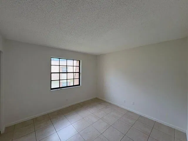  Residence photo 12