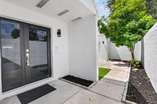  Residence photo 10