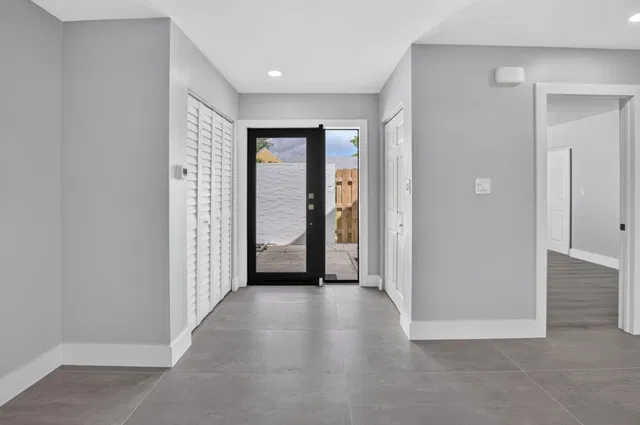  Residence photo 11