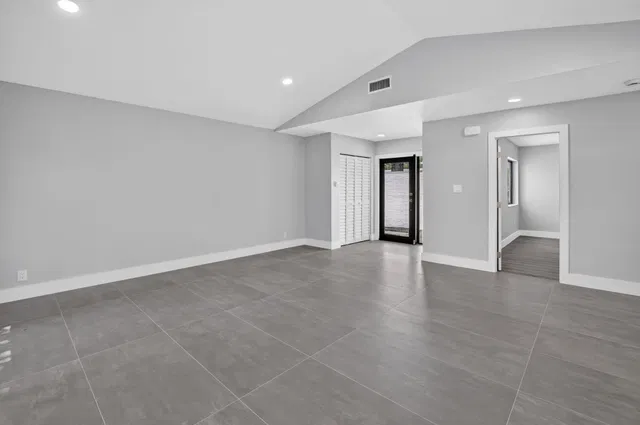  Residence photo 20